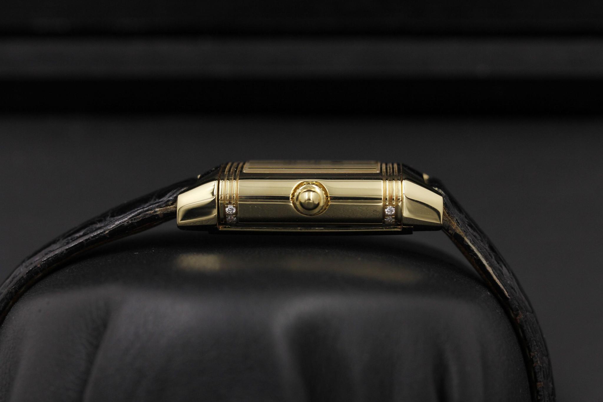 Watch Image 4