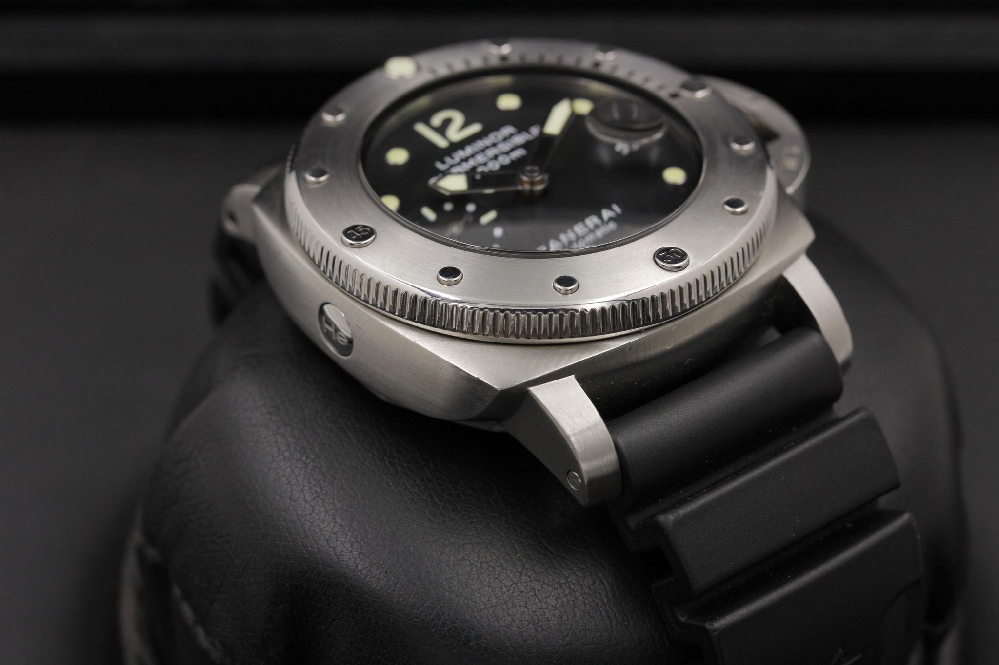 Watch Image 6