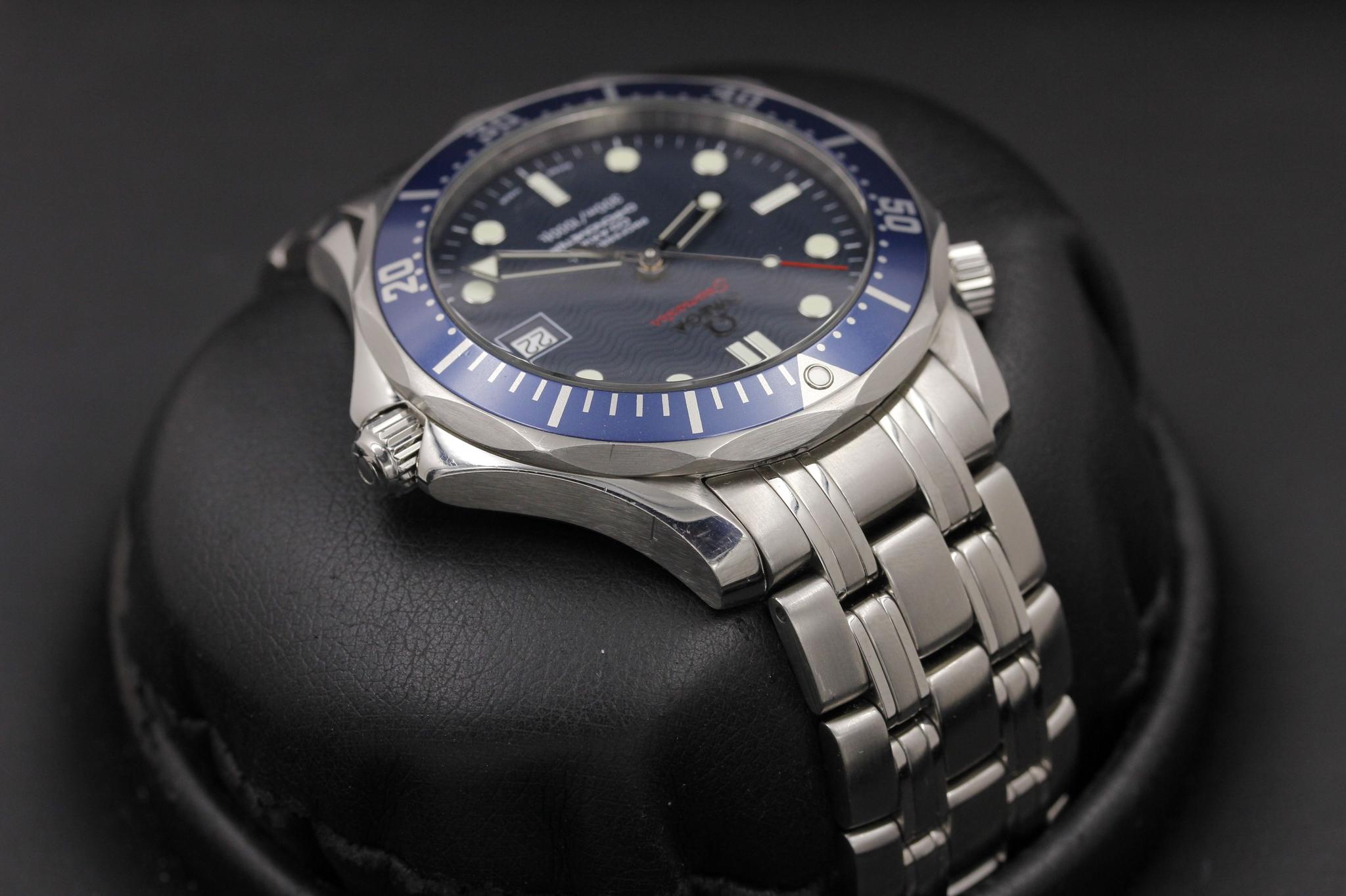 Watch Image 4