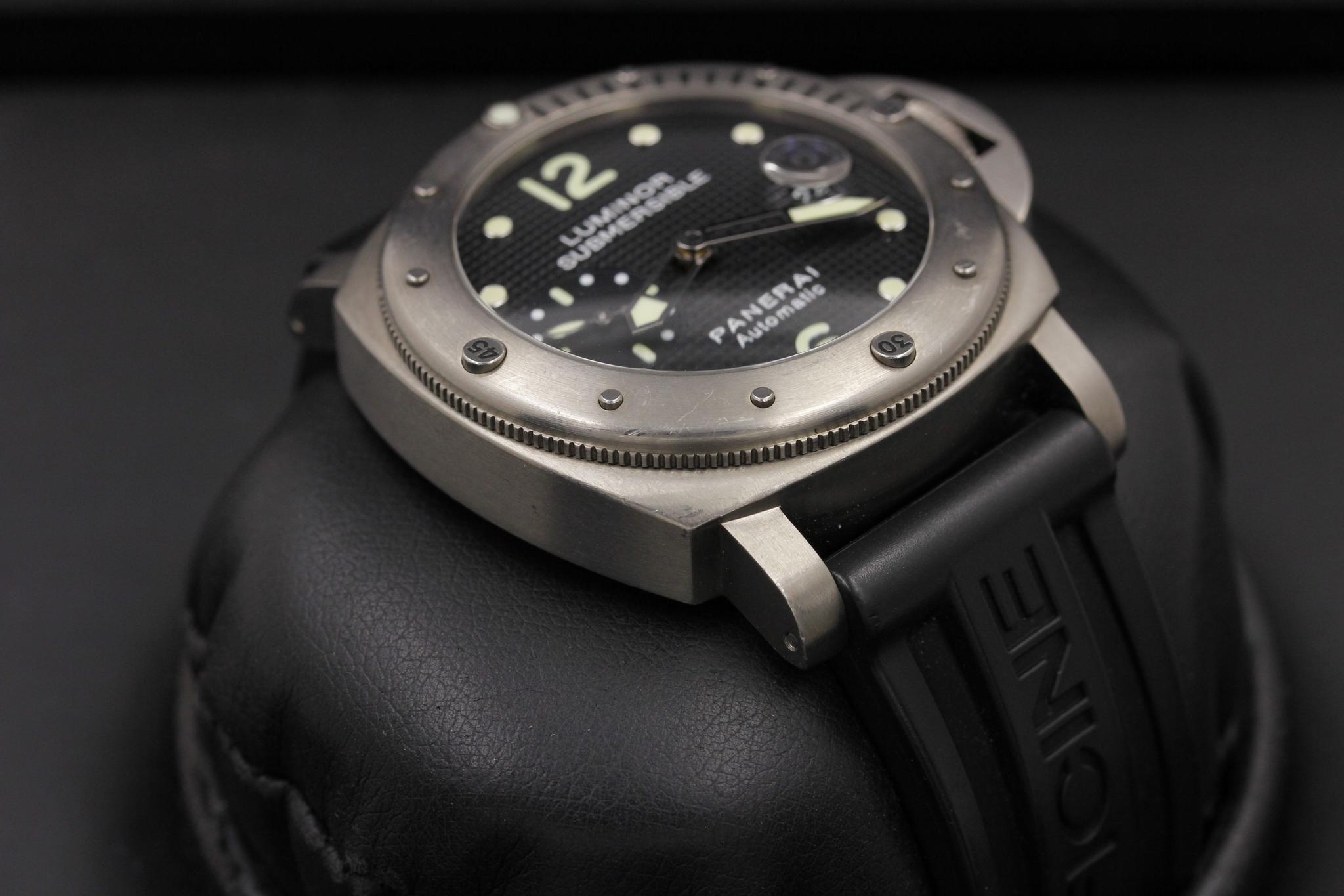 Watch Image 5