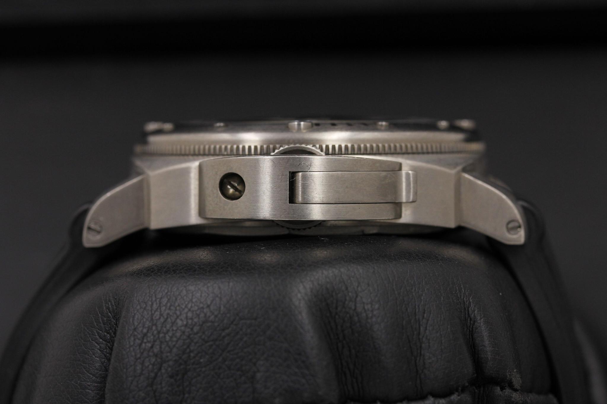 Watch Image 3