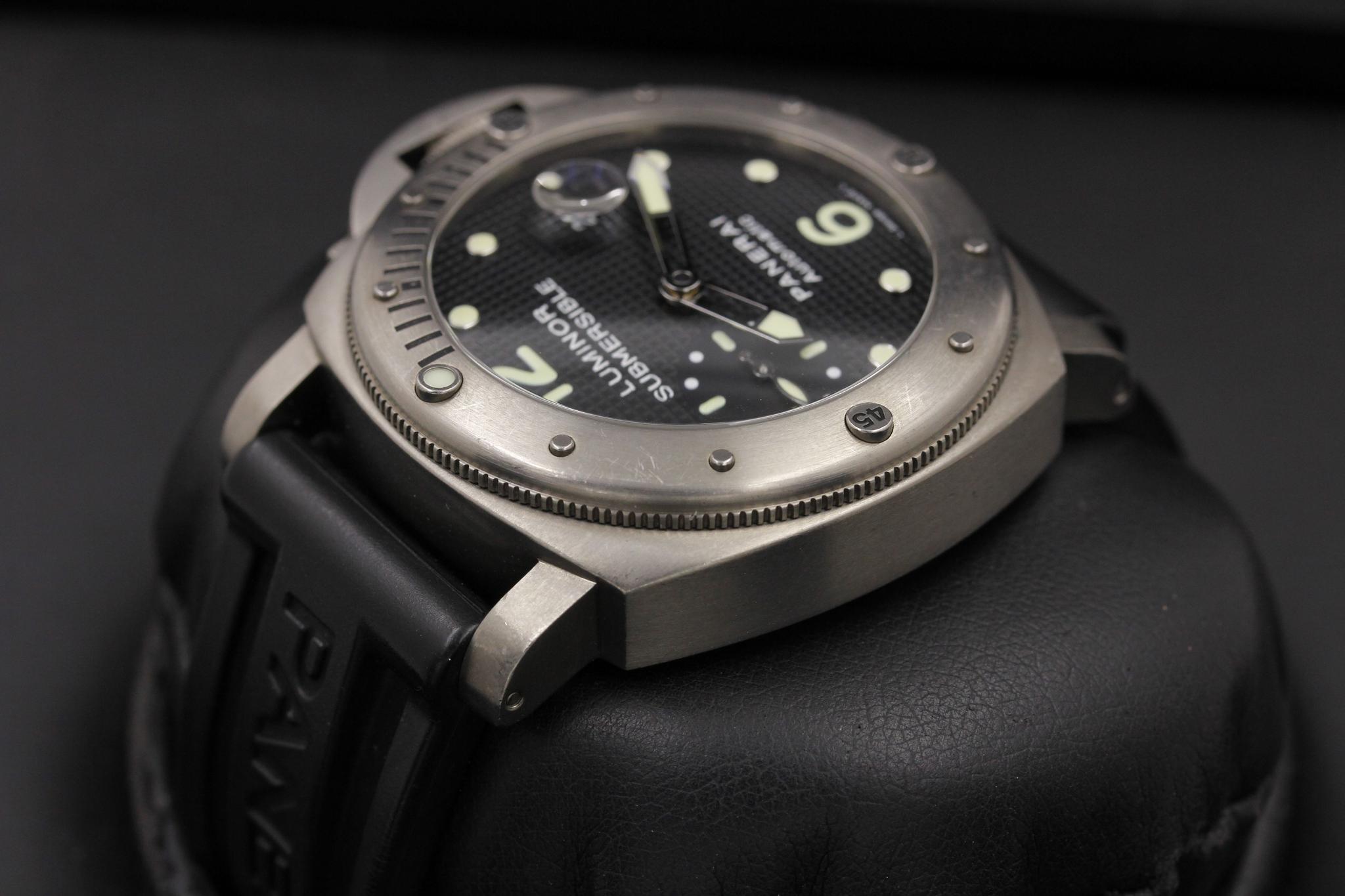 Watch Image 6