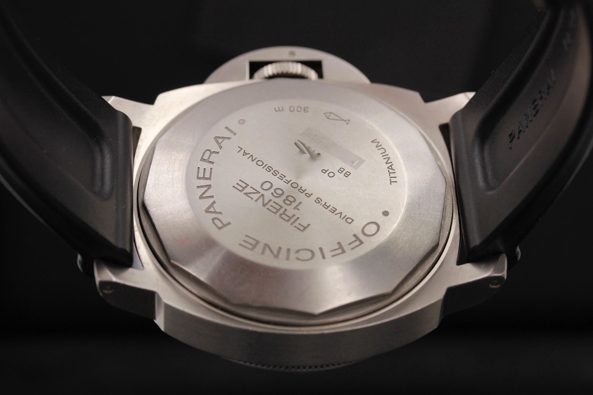 Watch Image 8