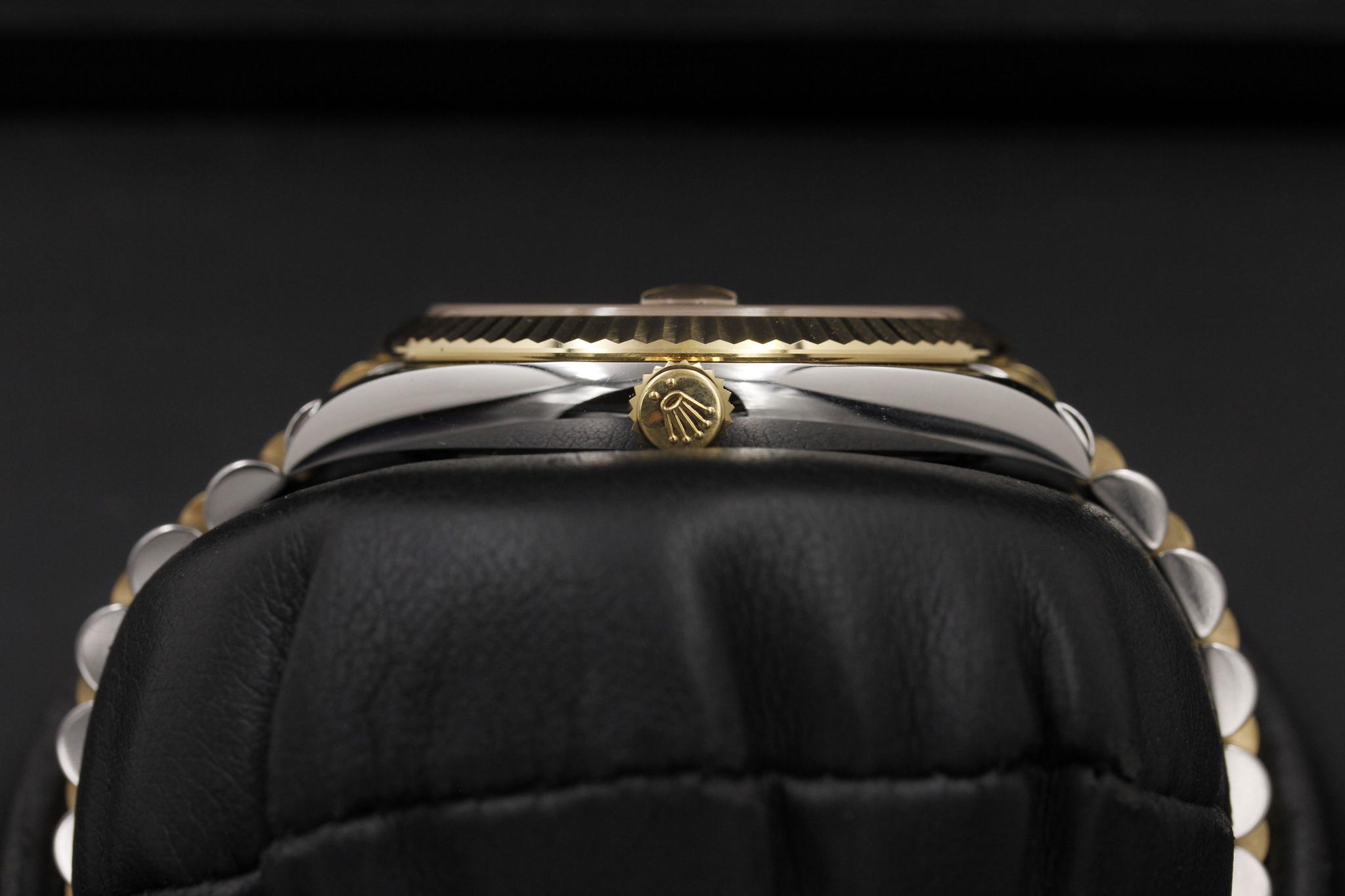 Watch Image 3