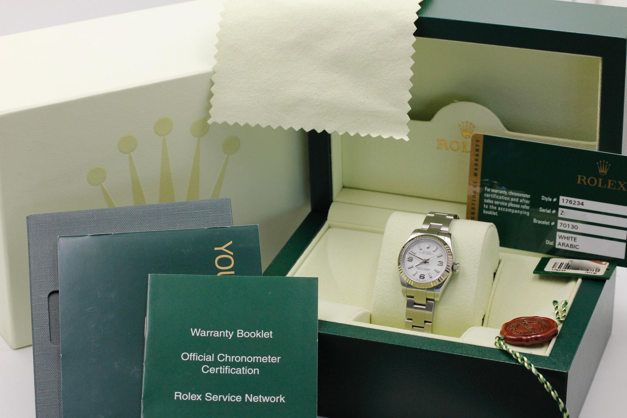 Watch Image 11
