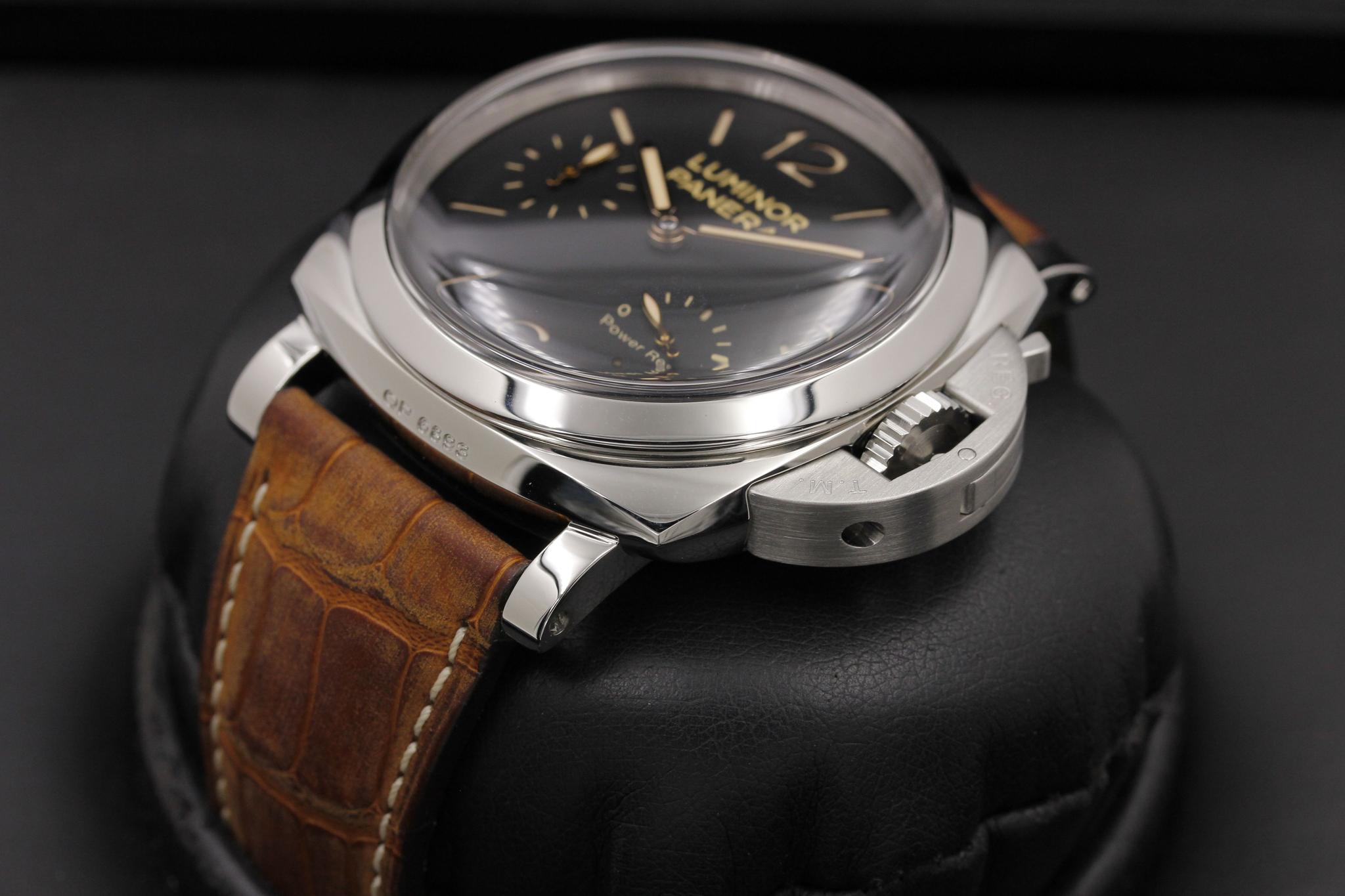Watch Image 4