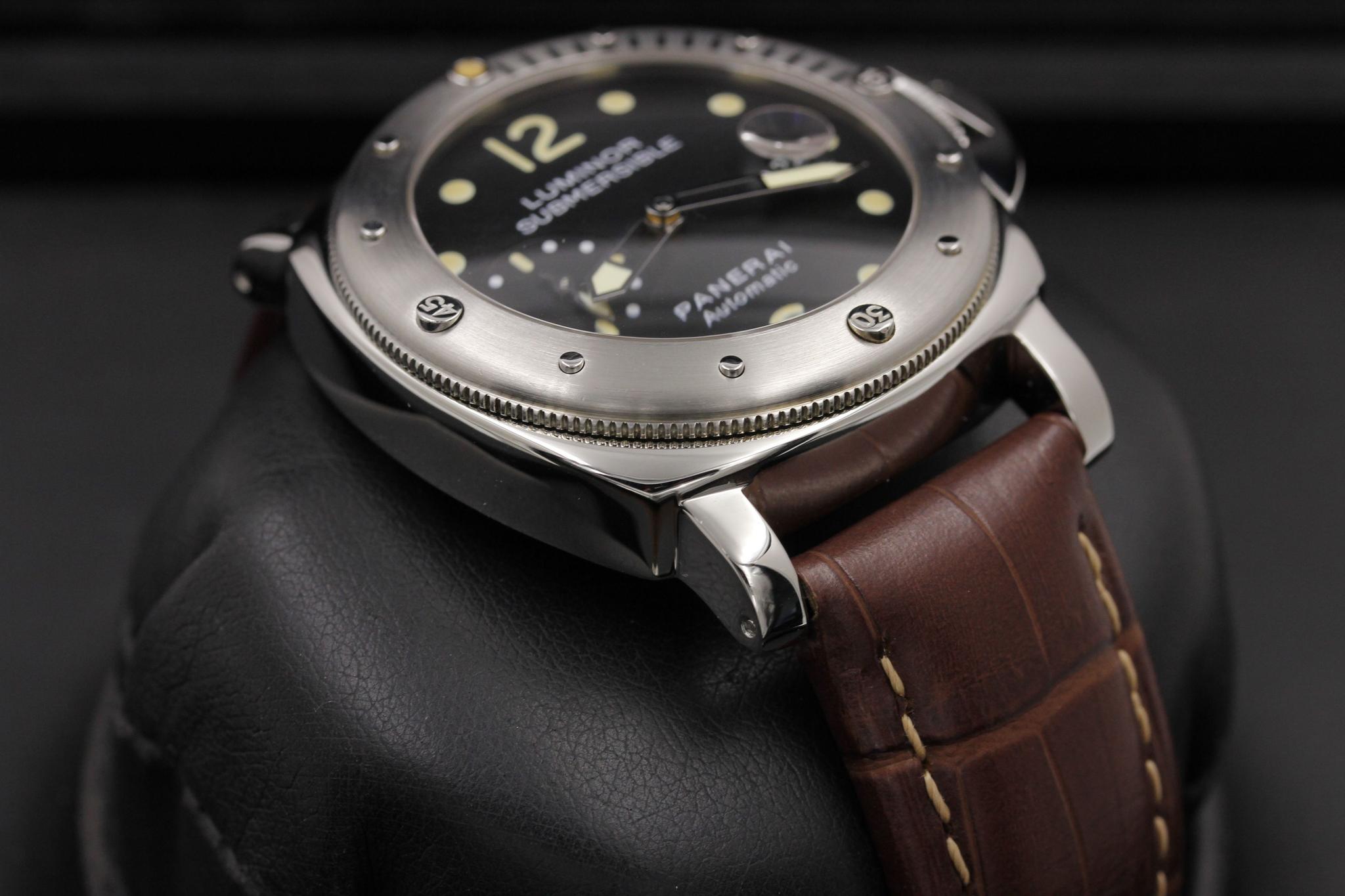 Watch Image 5