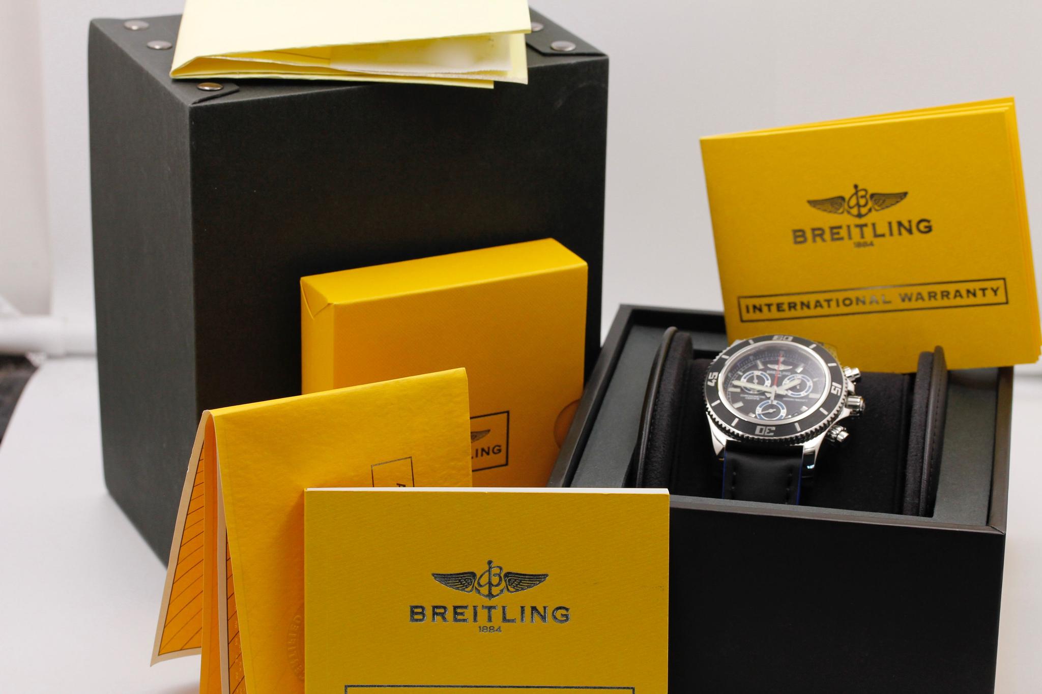 Watch Image 12