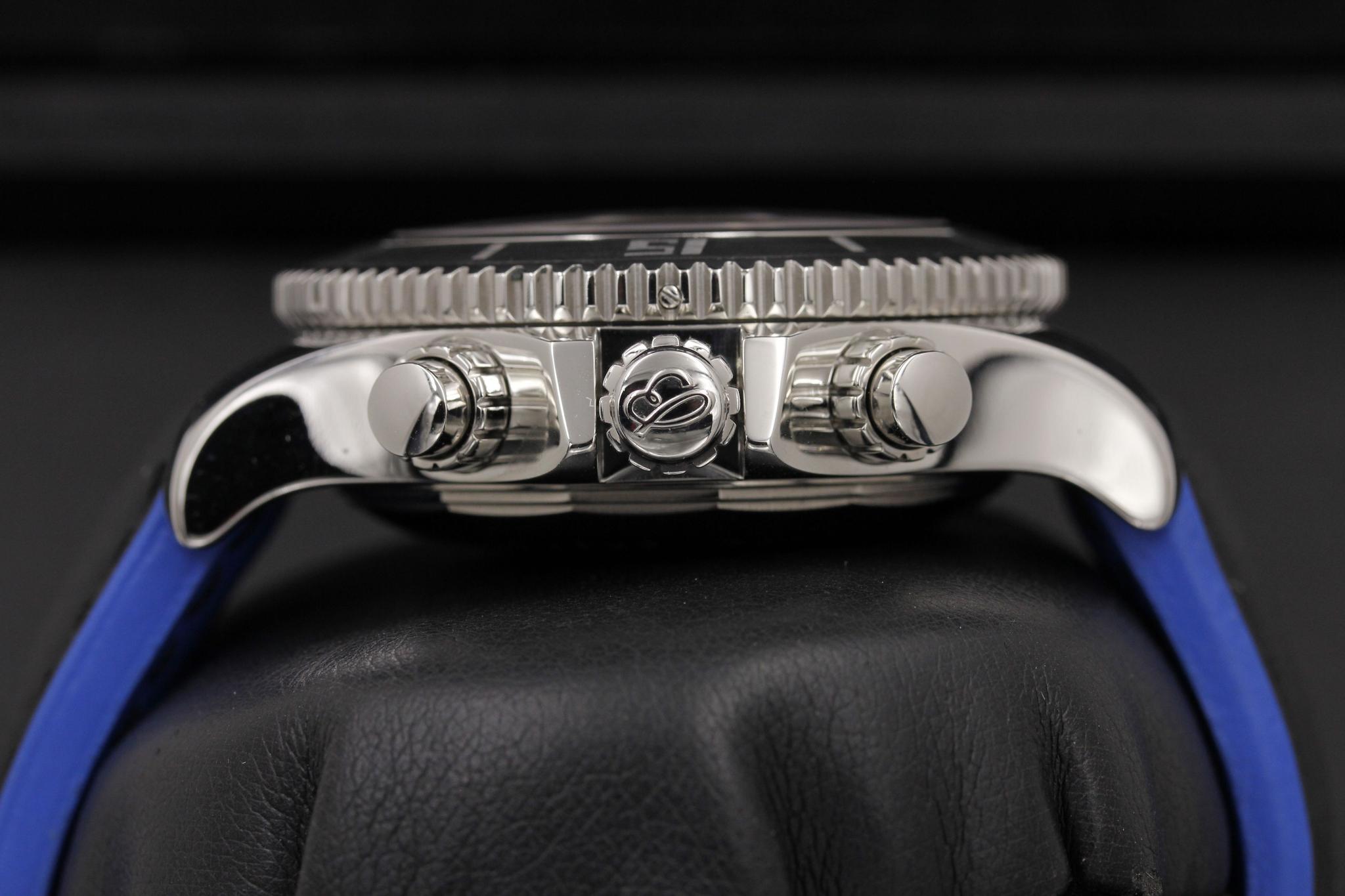 Watch Image 3