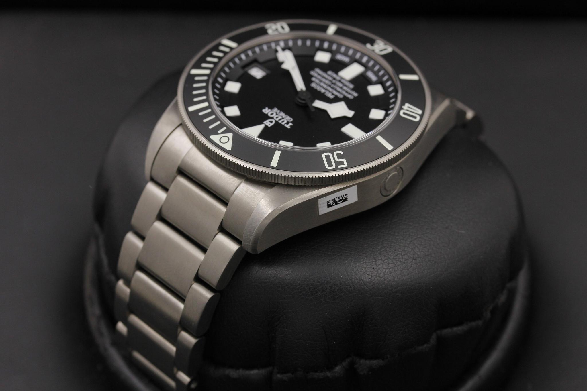 Watch Image 5