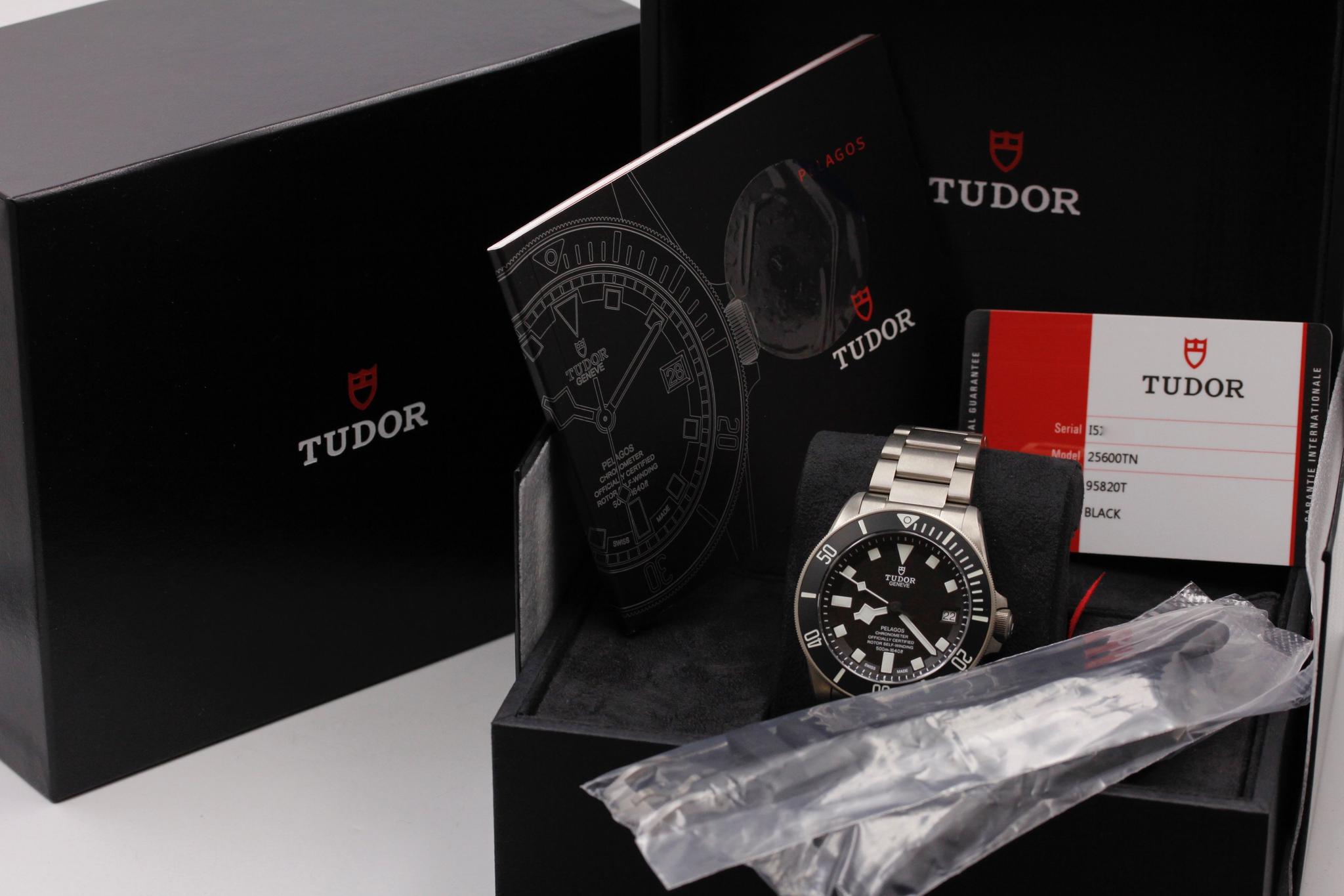 Watch Image 11