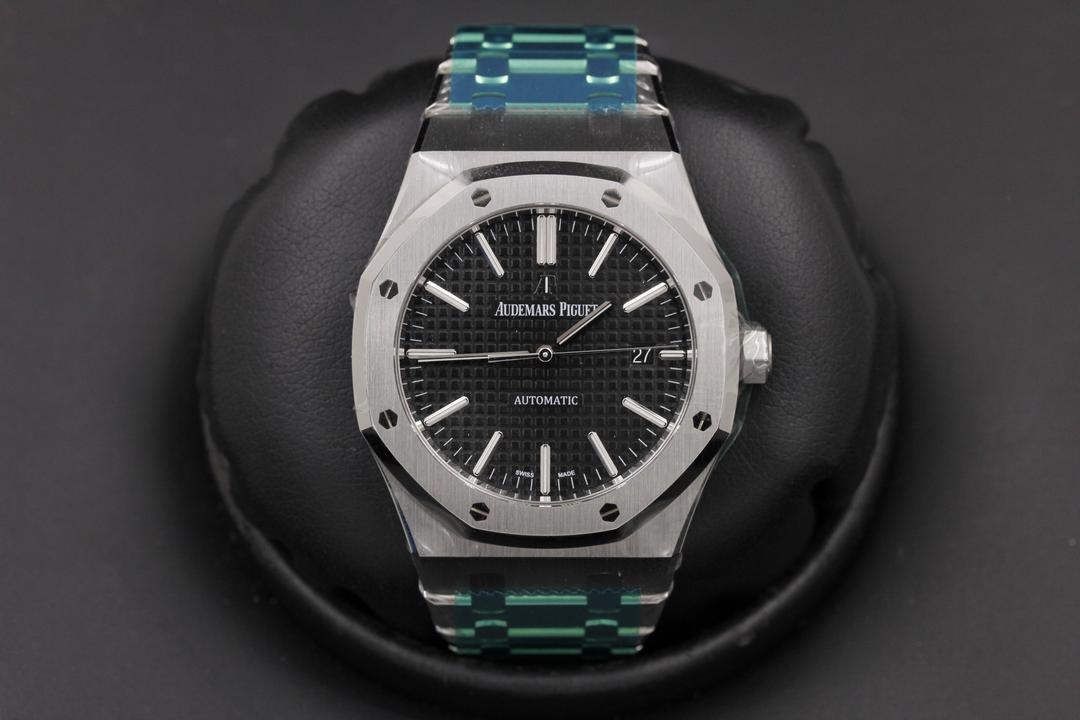 Audemars Piguet Royal Oak 15400