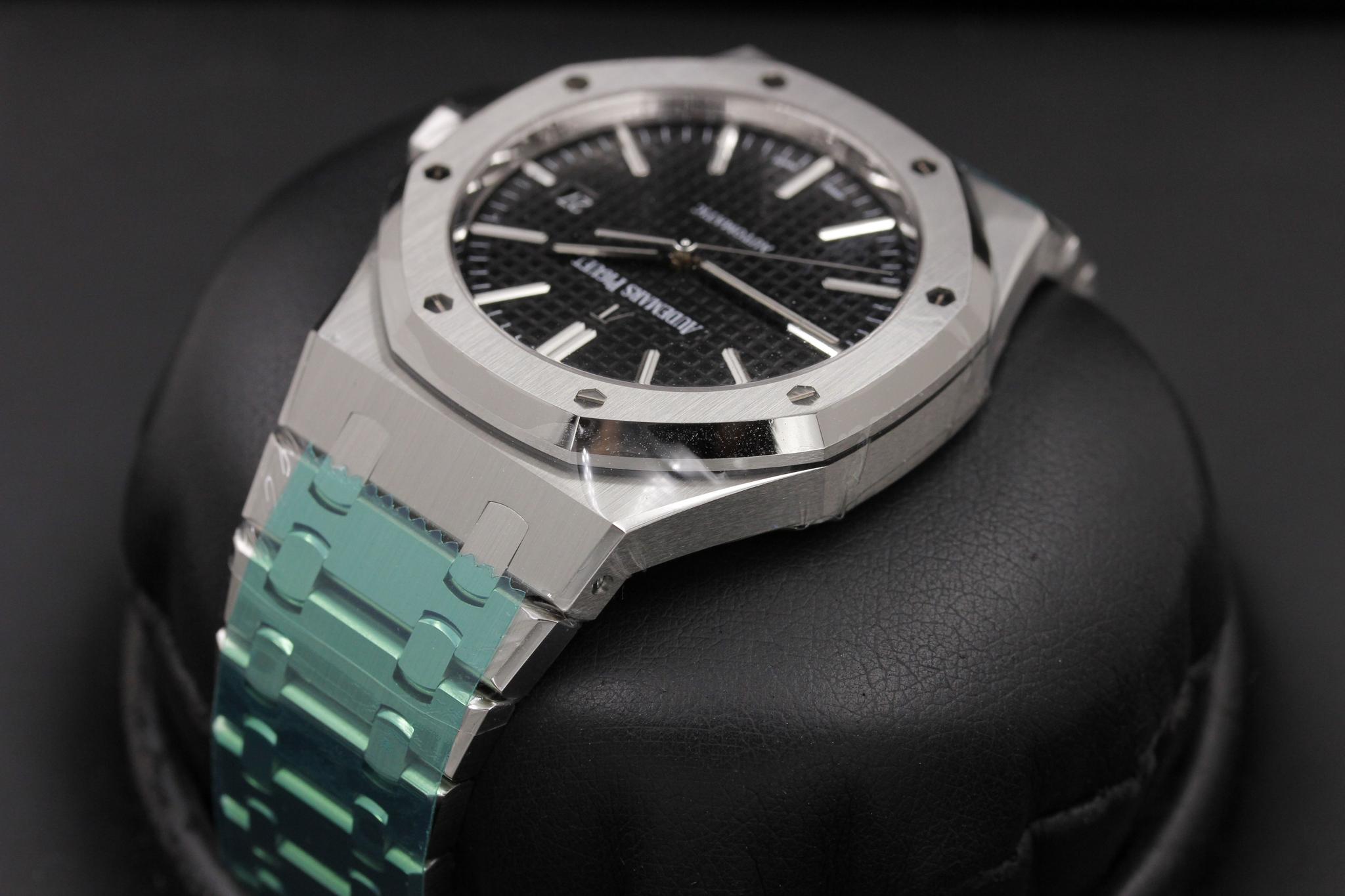 Watch Image 9