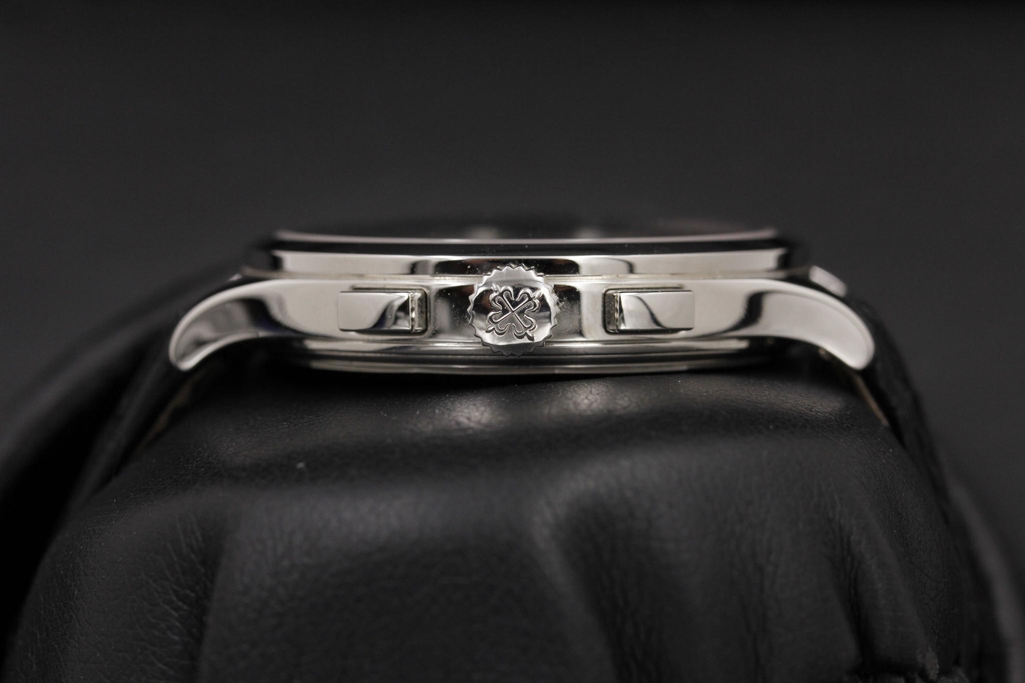 Watch Image 3