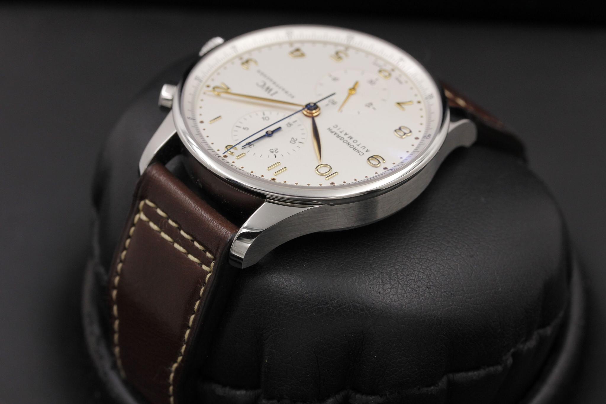 Watch Image 5
