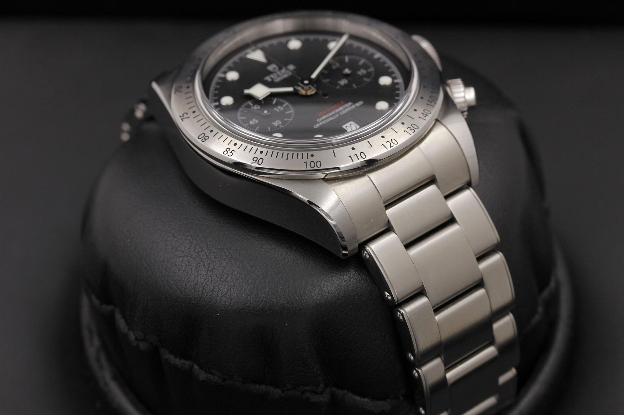 Watch Image 6