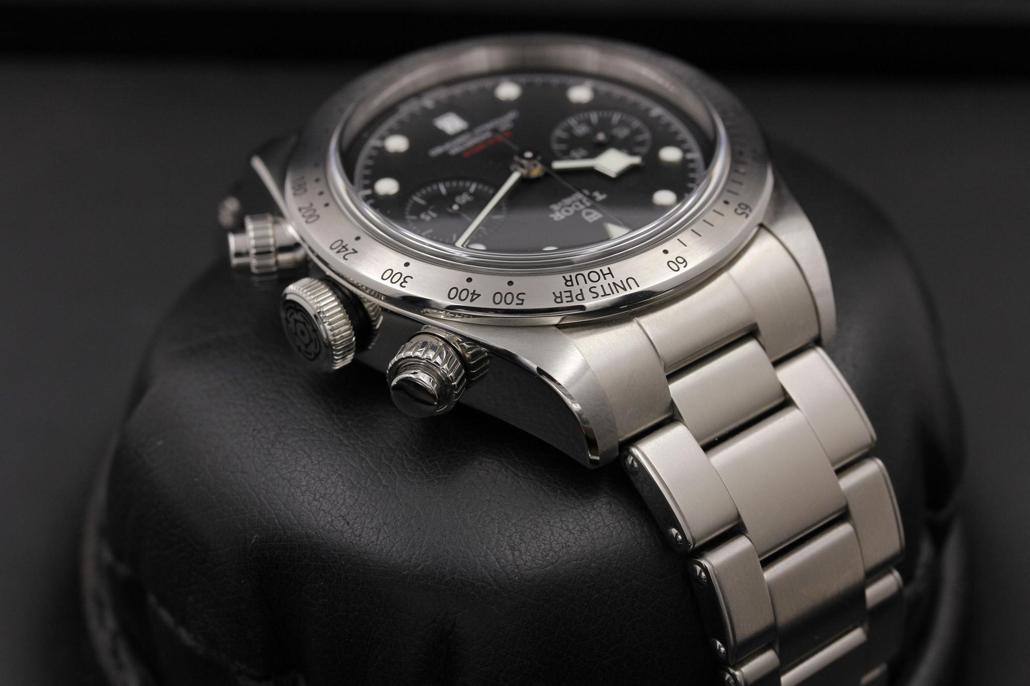 Watch Image 4
