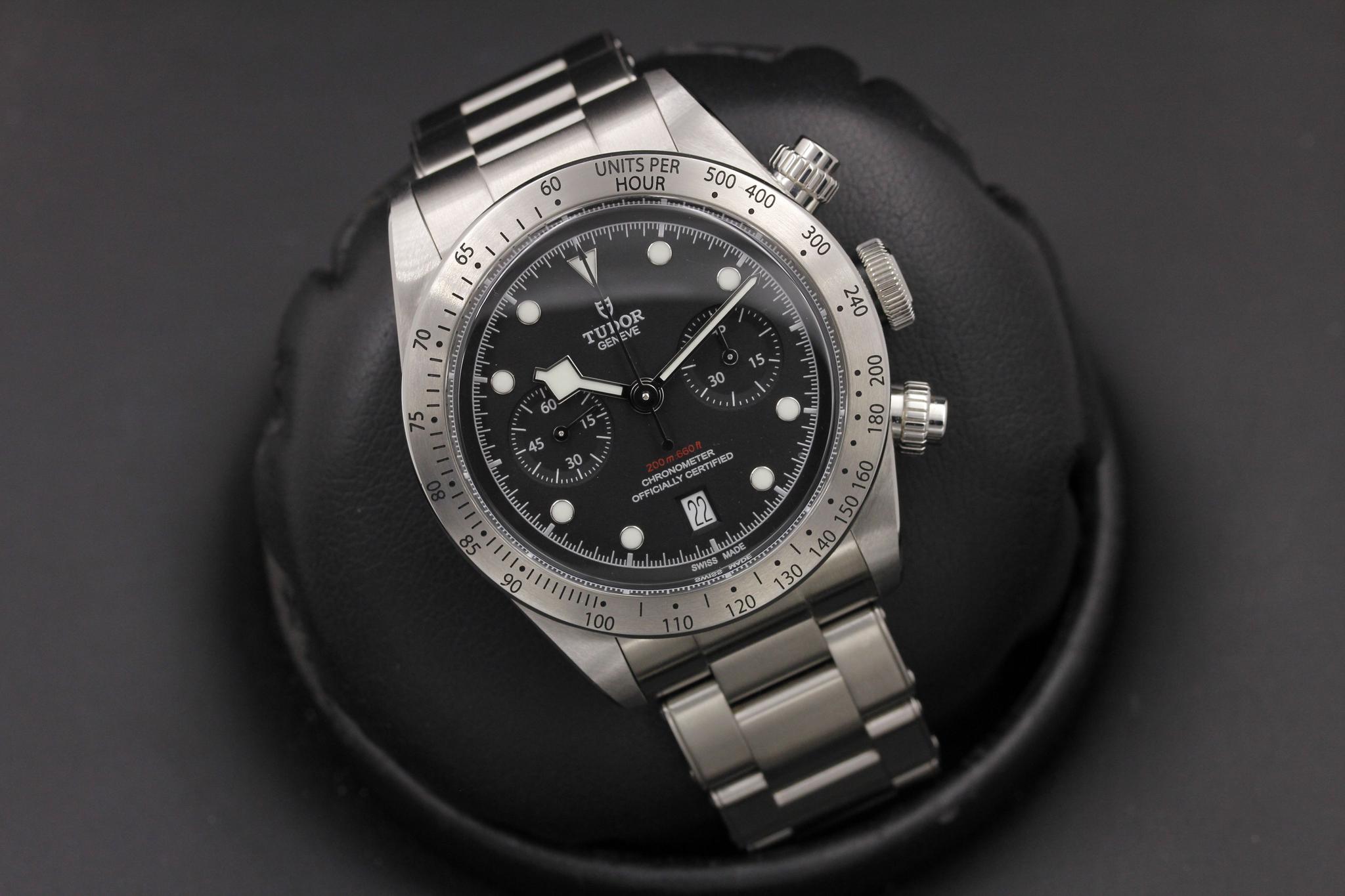 Watch Image 9