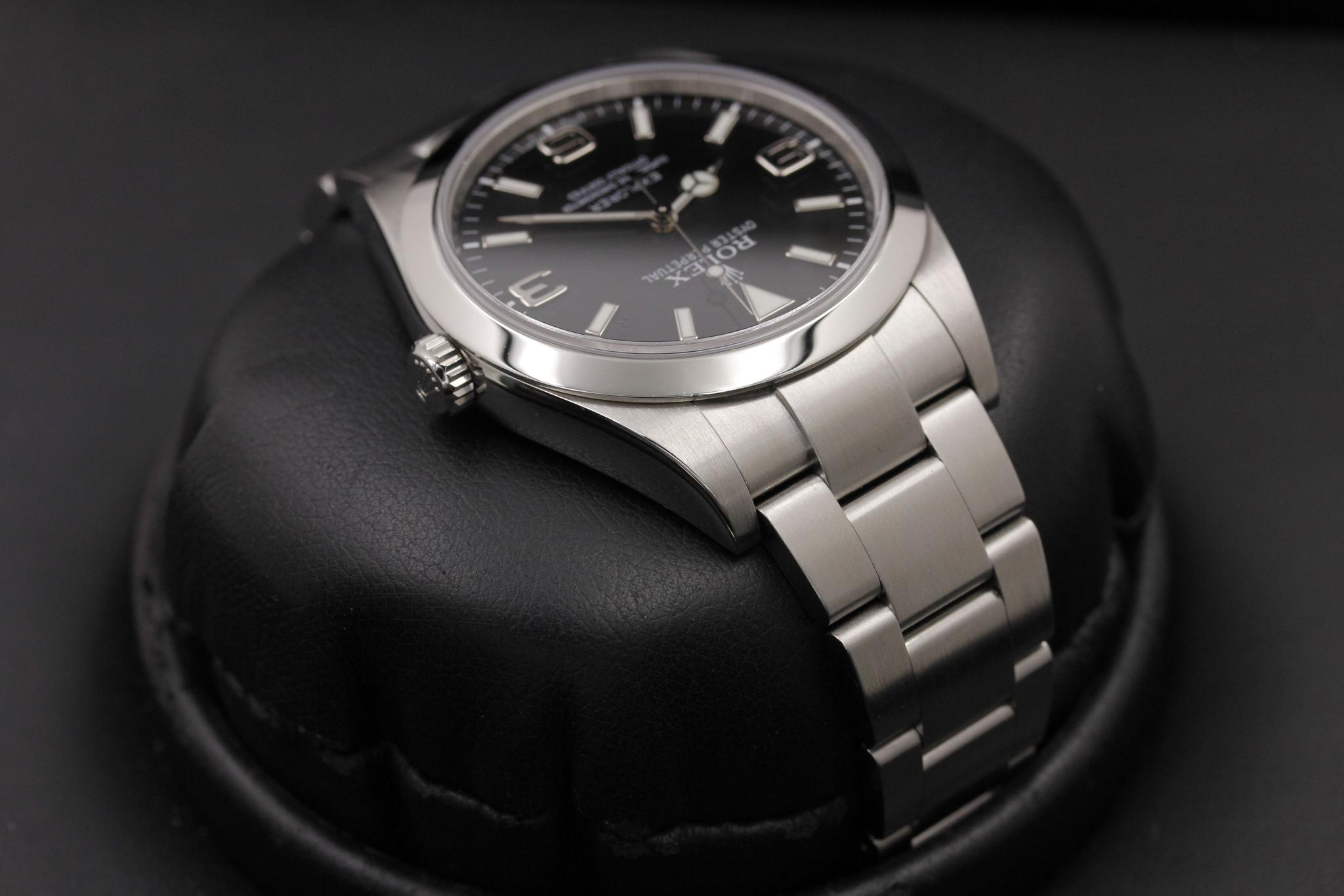 Watch Image 4