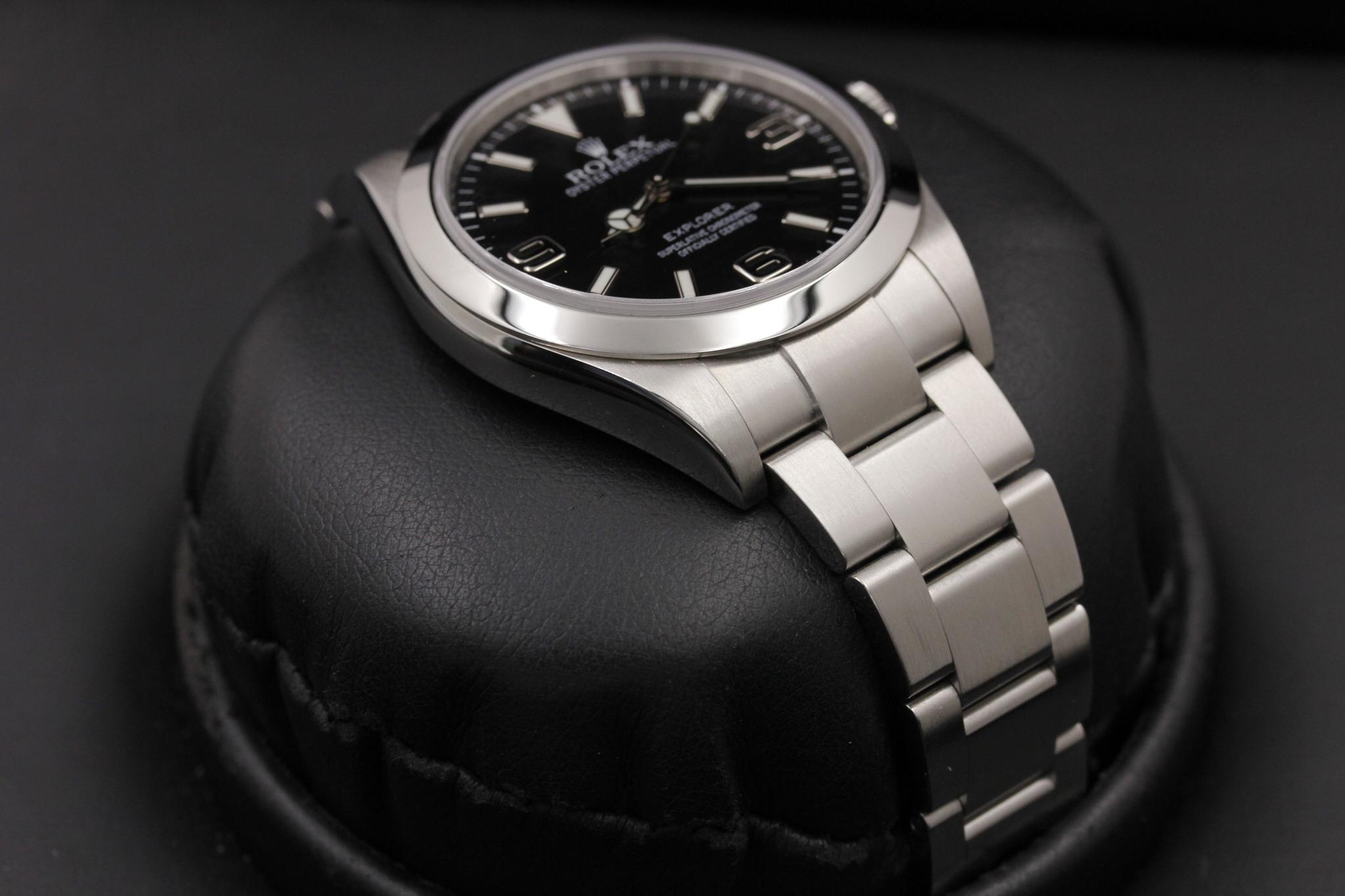 Watch Image 6