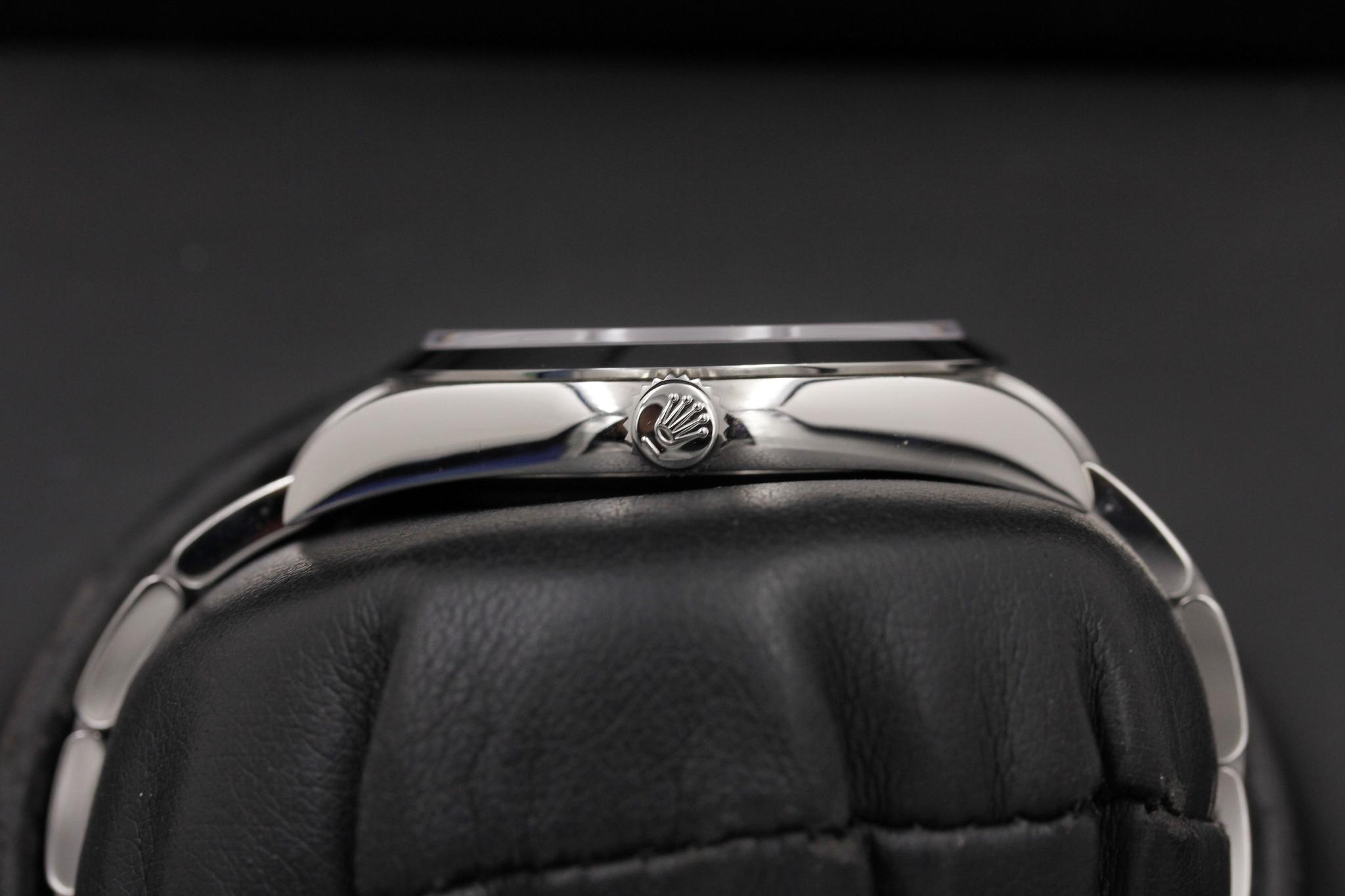 Watch Image 3