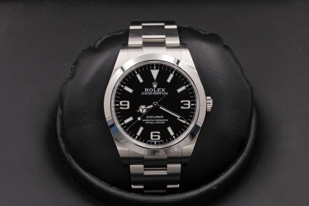 Rolex Explorer I 214270