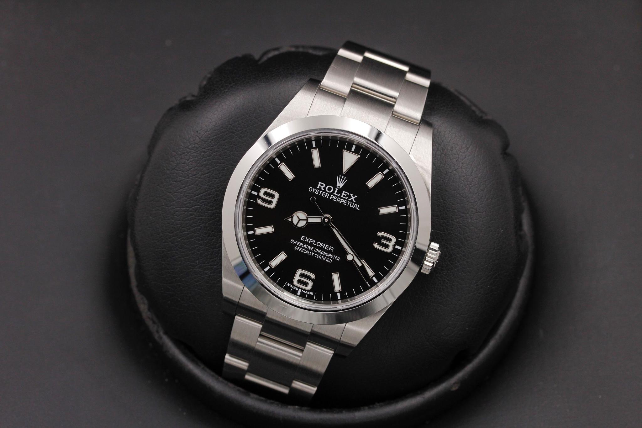 Watch Image 10