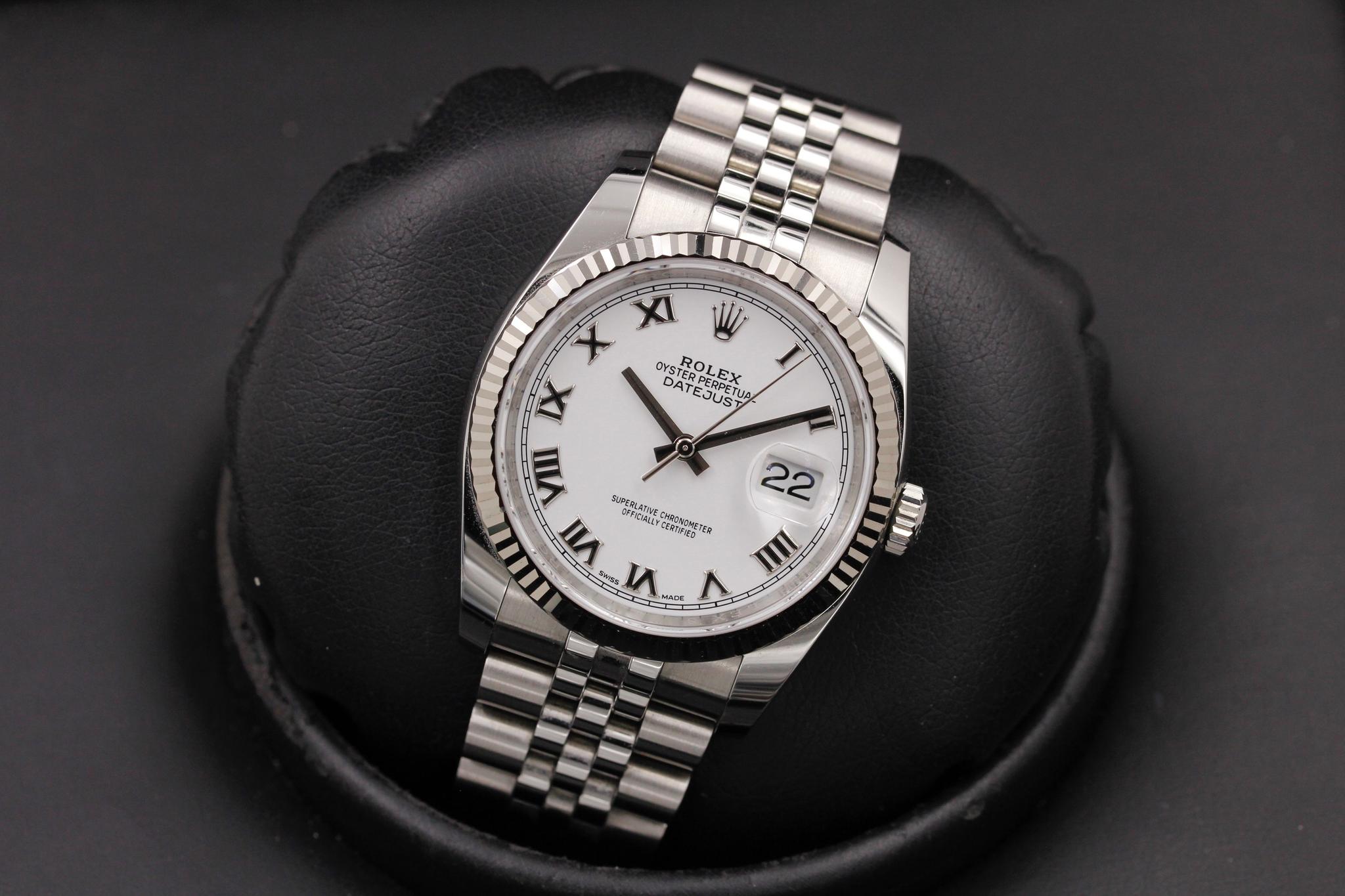 Watch Image 10