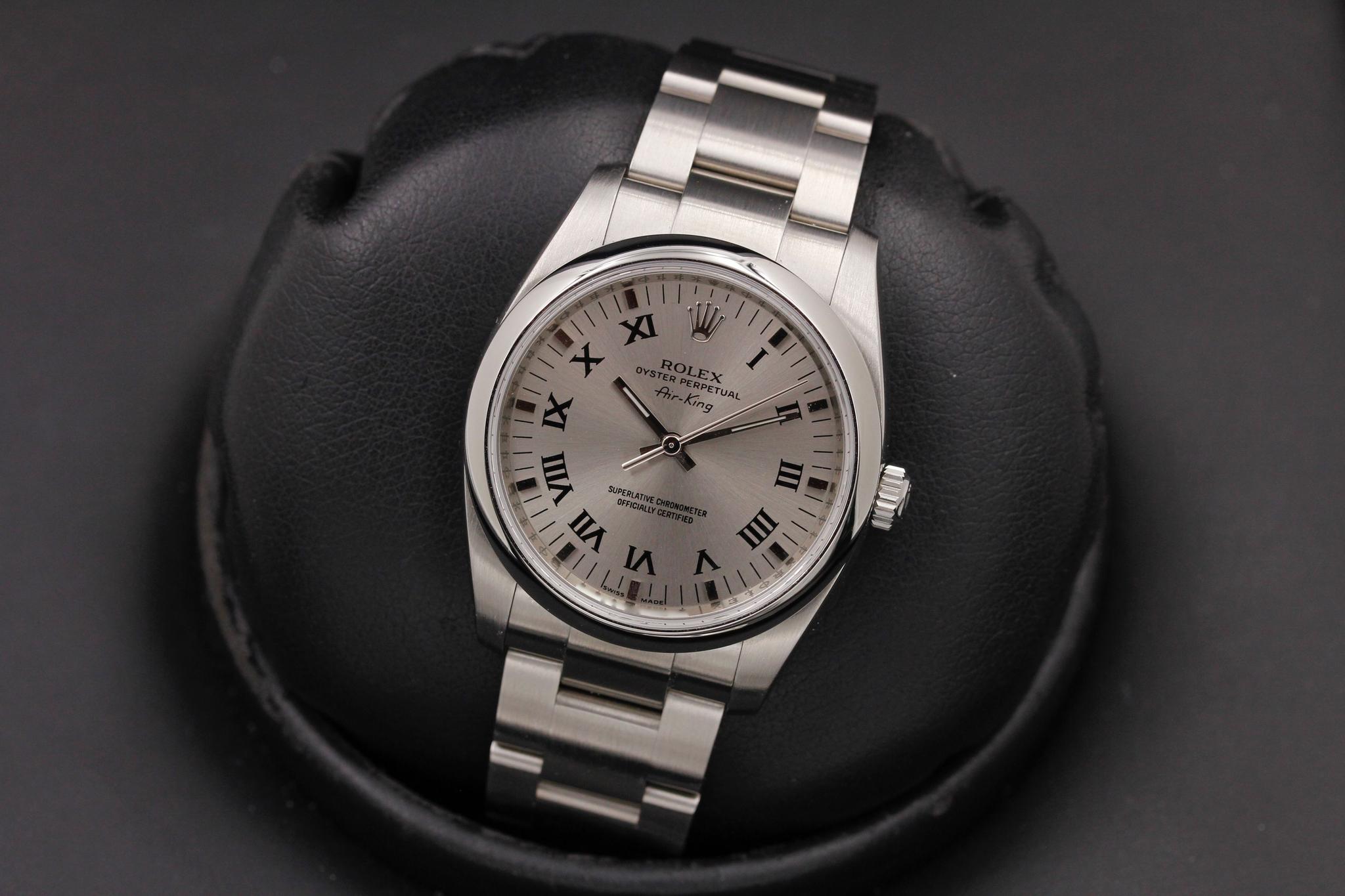 Watch Image 10