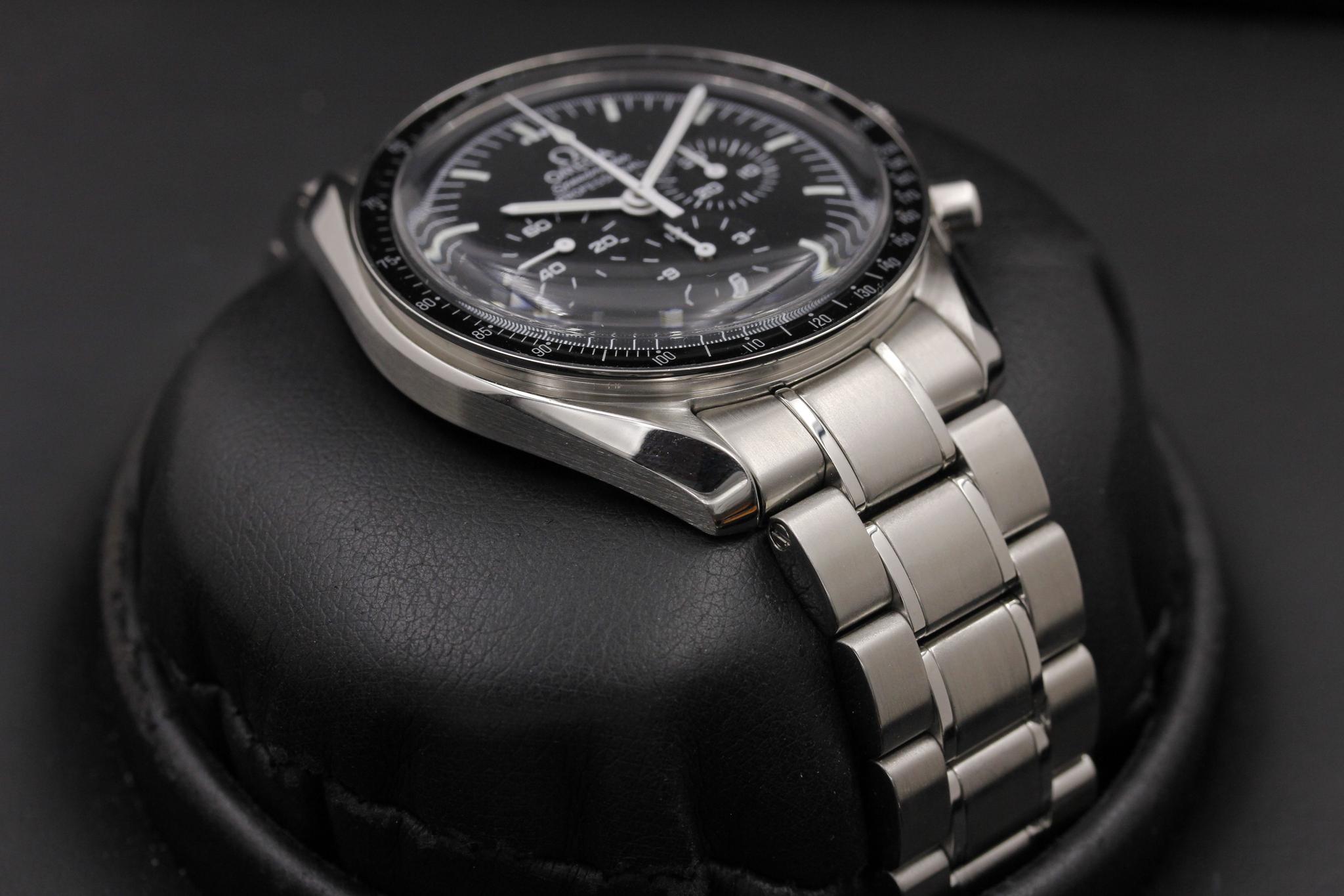 Watch Image 6
