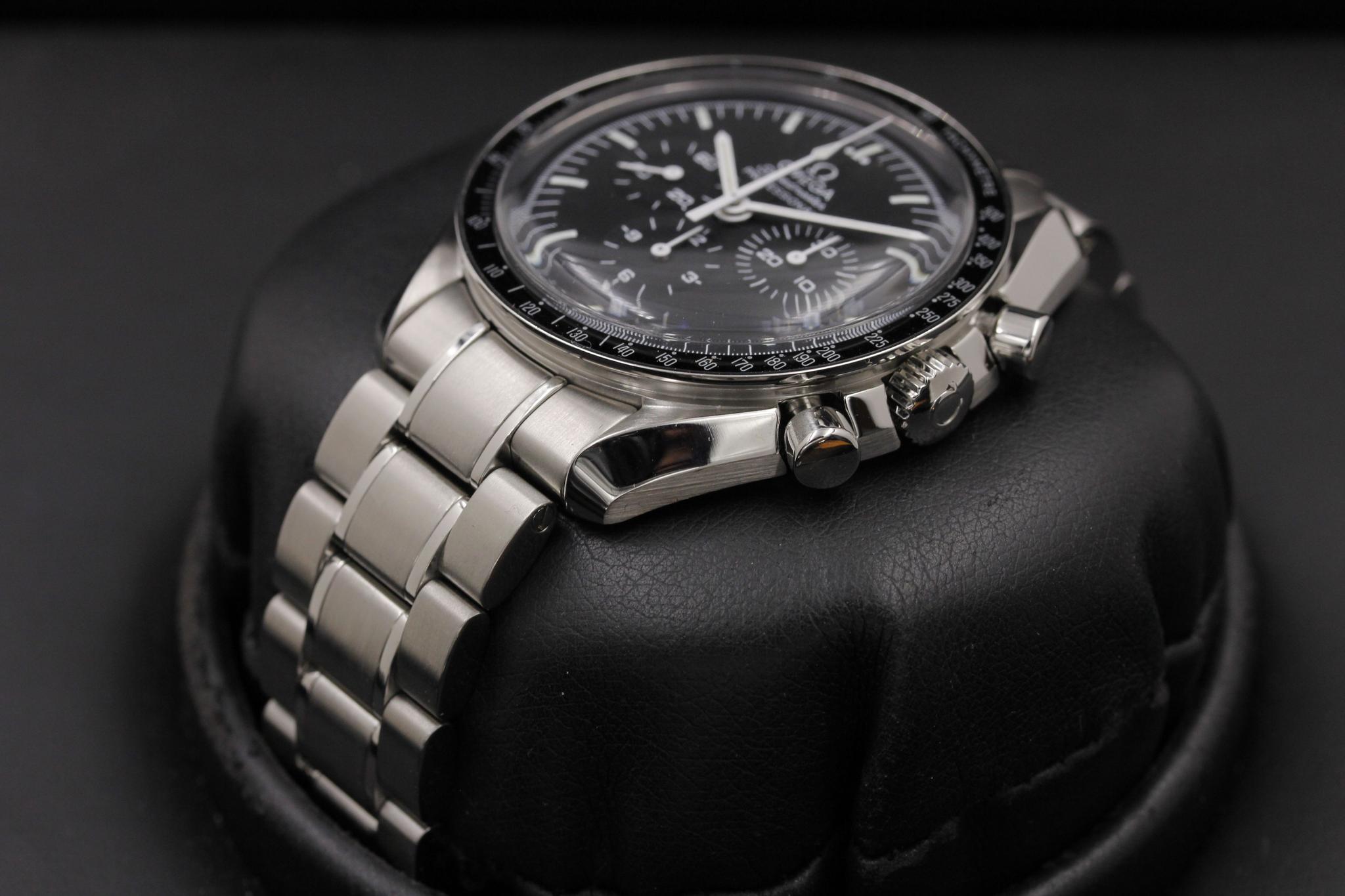 Watch Image 2