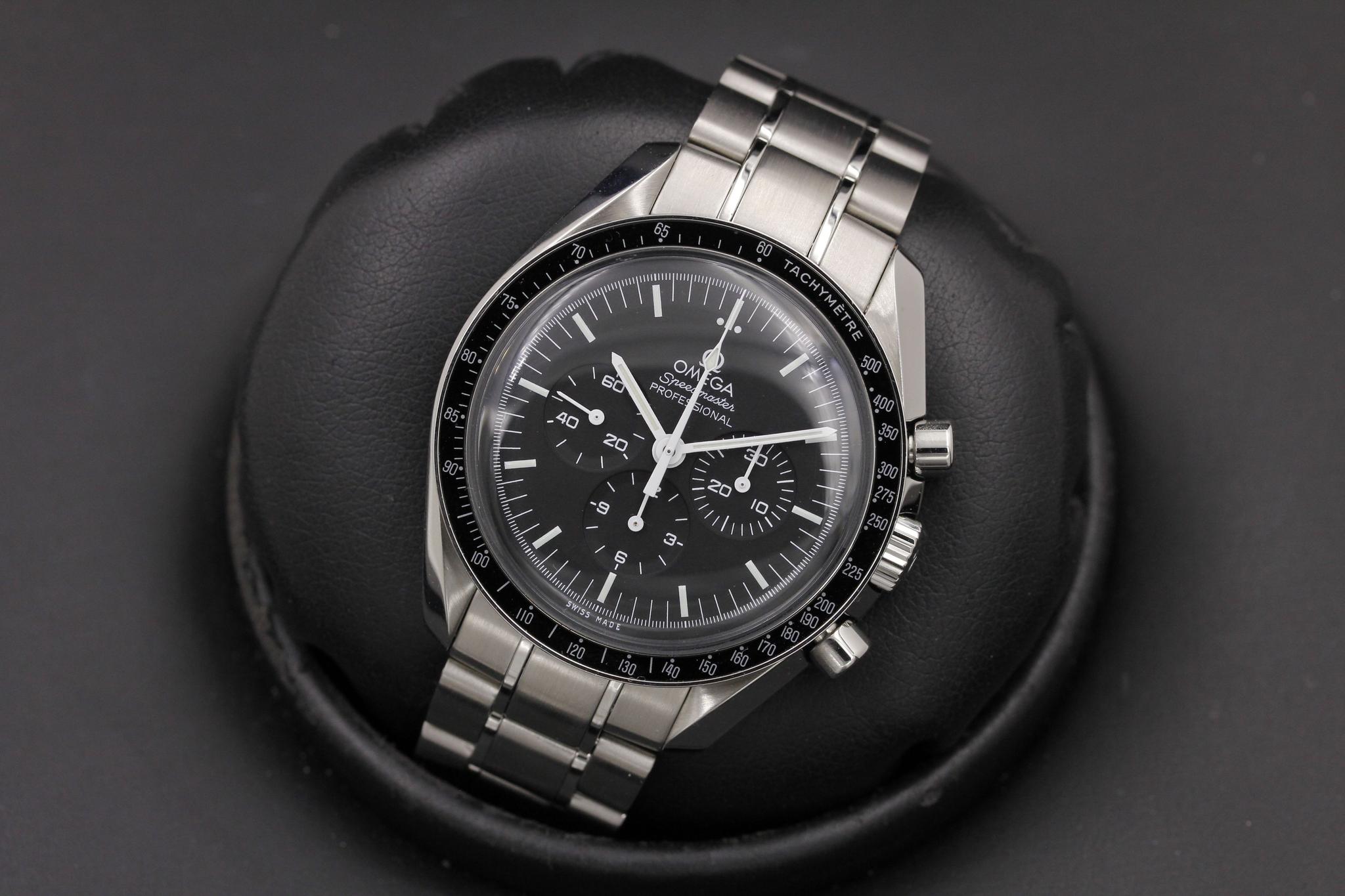 Watch Image 10