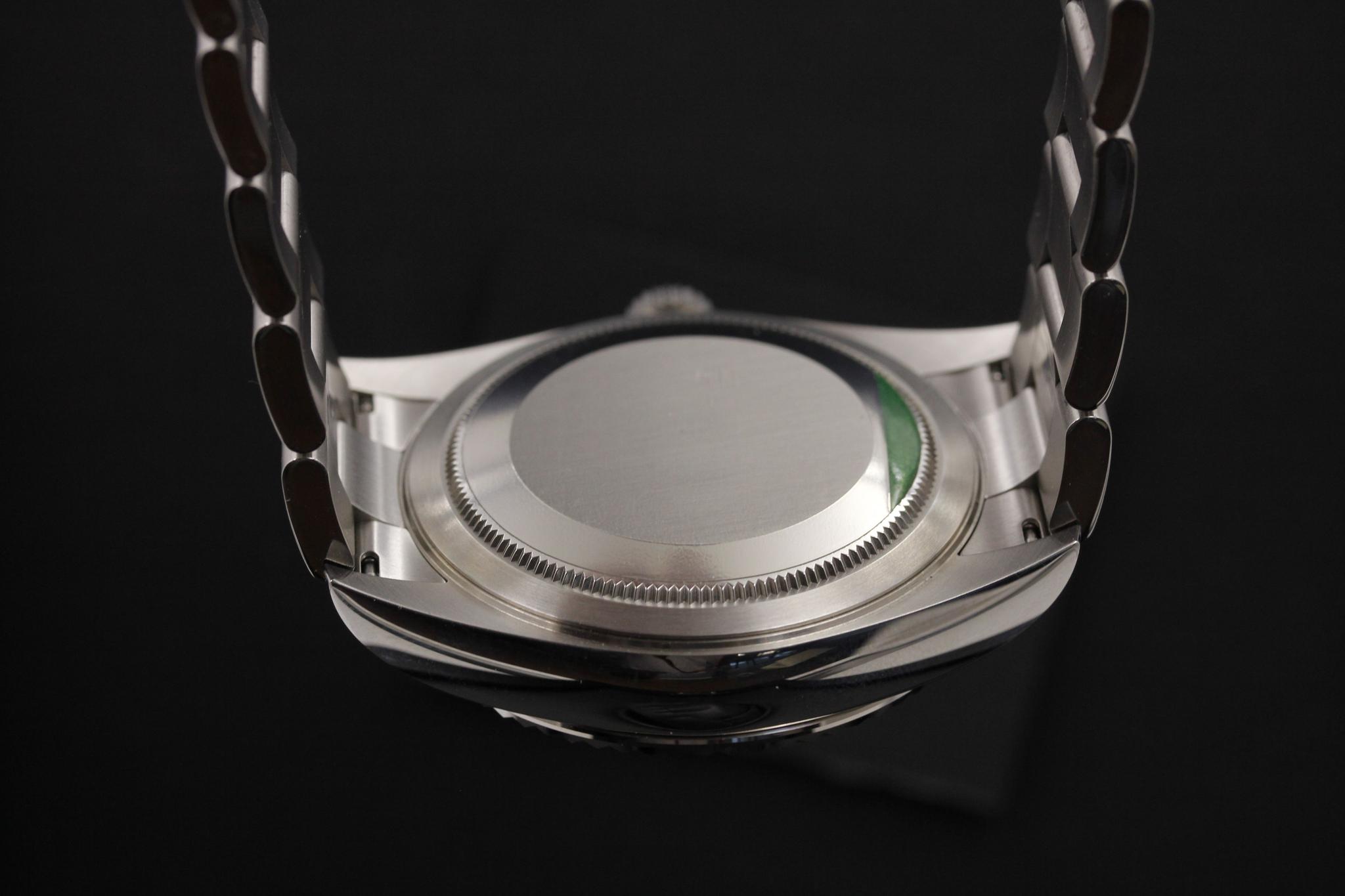 Watch Image 7