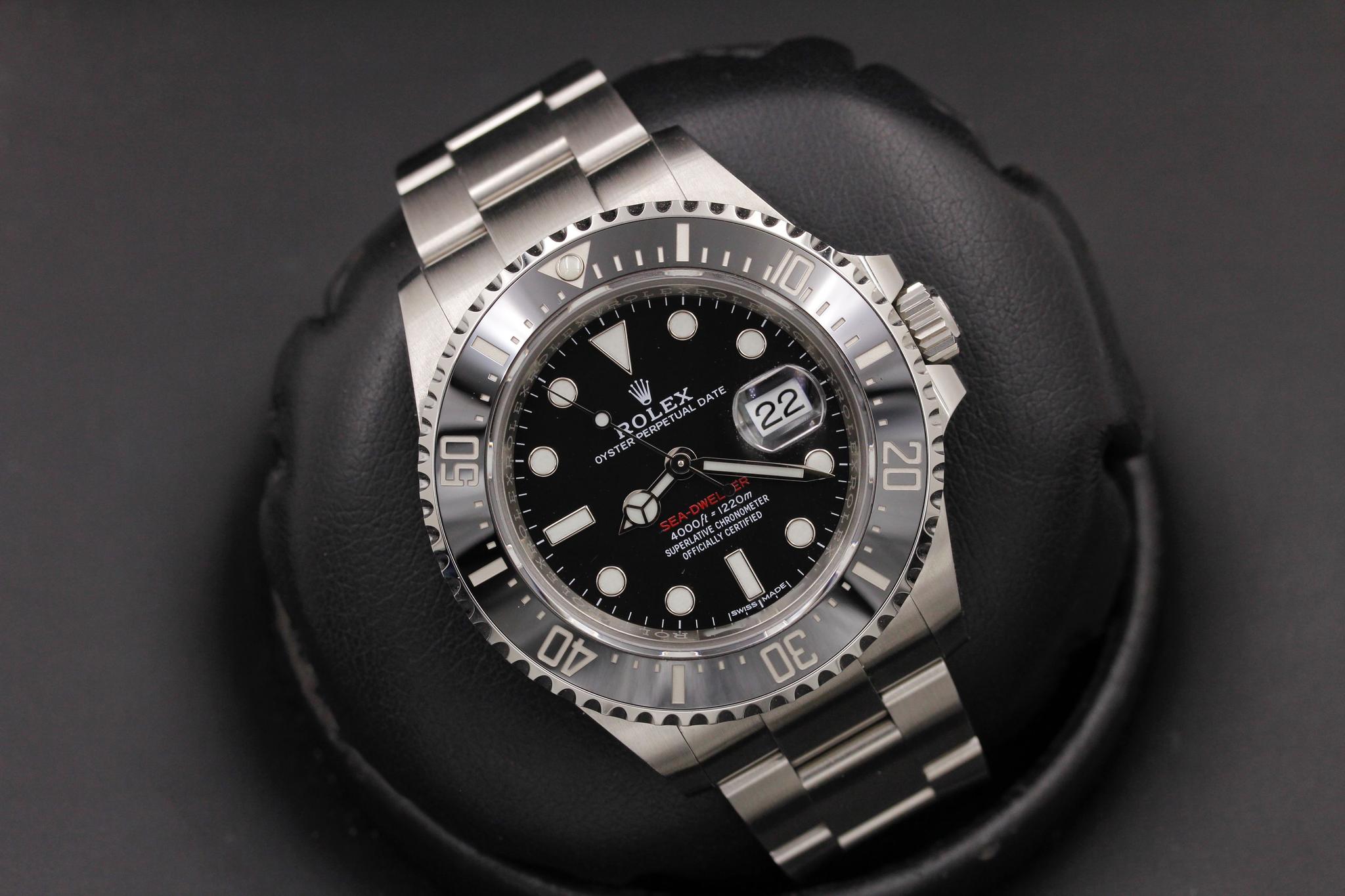 Watch Image 10