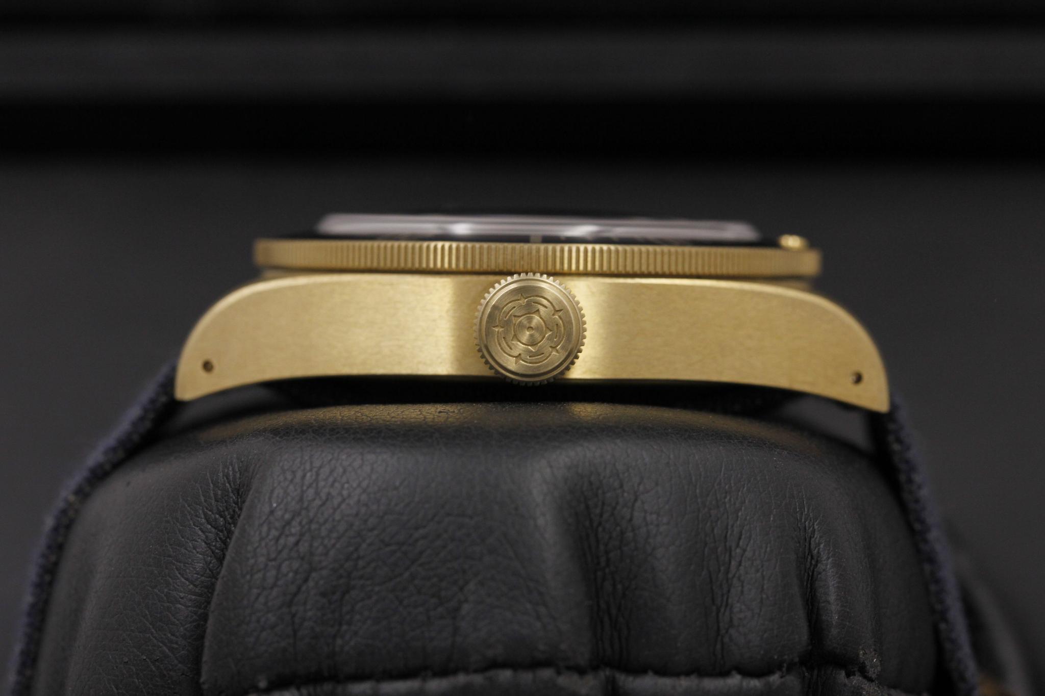 Watch Image 3