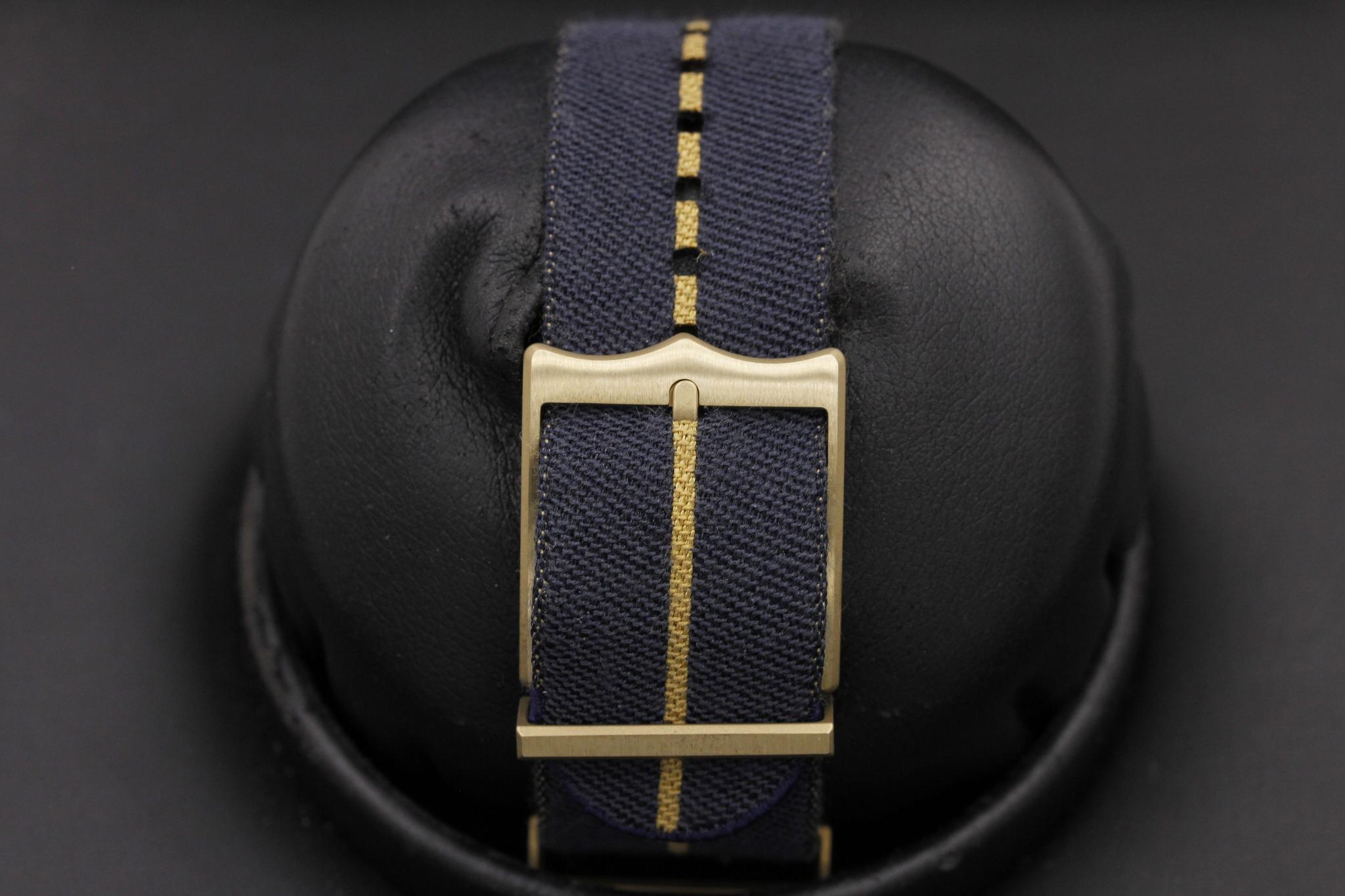 Watch Image 8