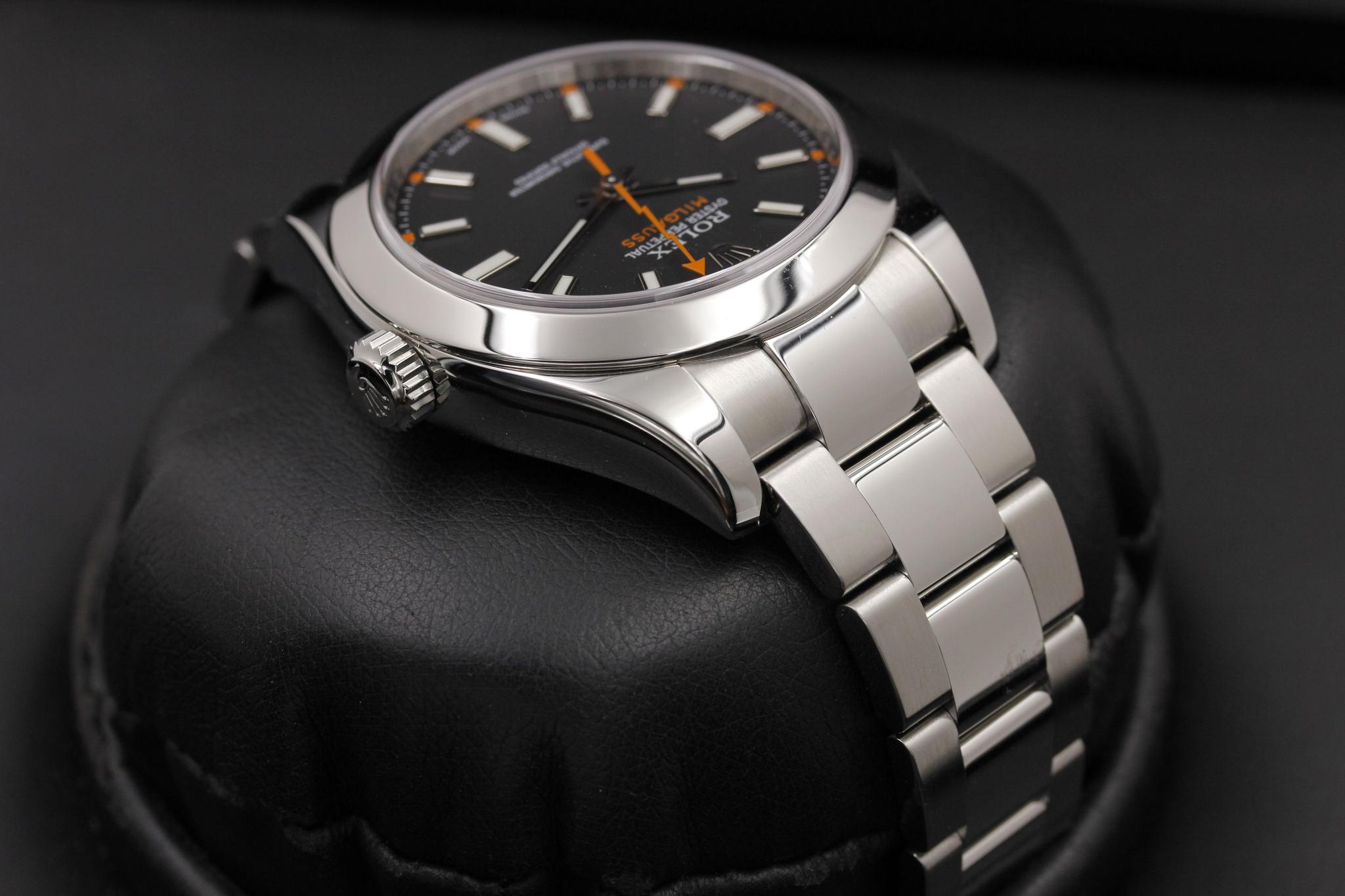 Watch Image 4