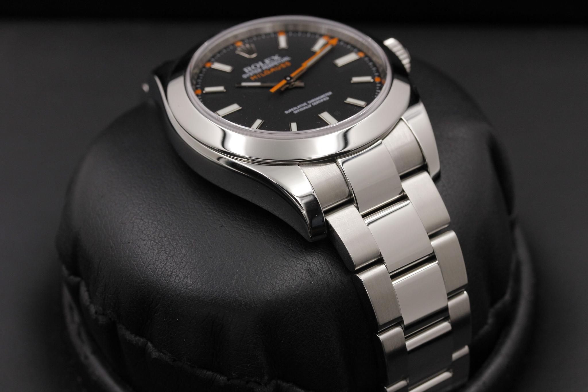 Watch Image 6