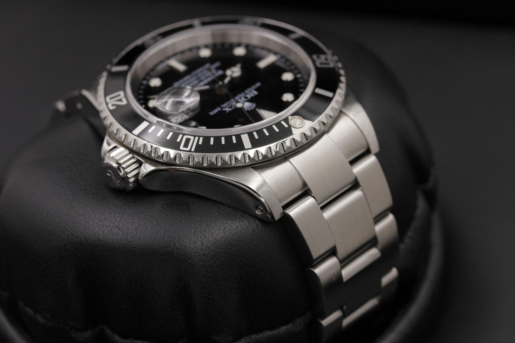 Watch Image 4