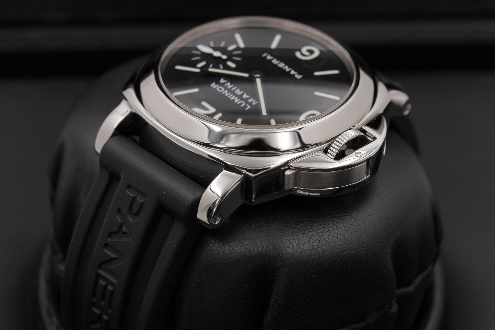 Watch Image 4