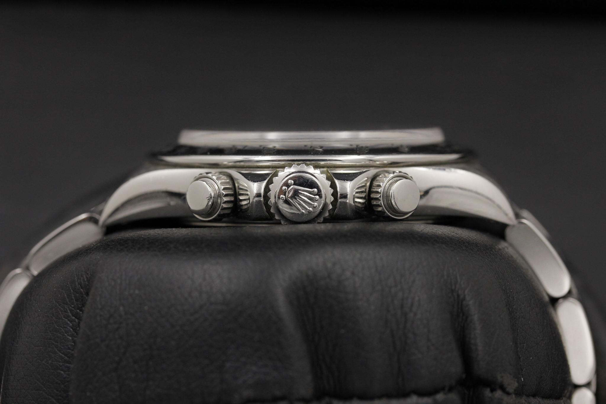 Watch Image 4