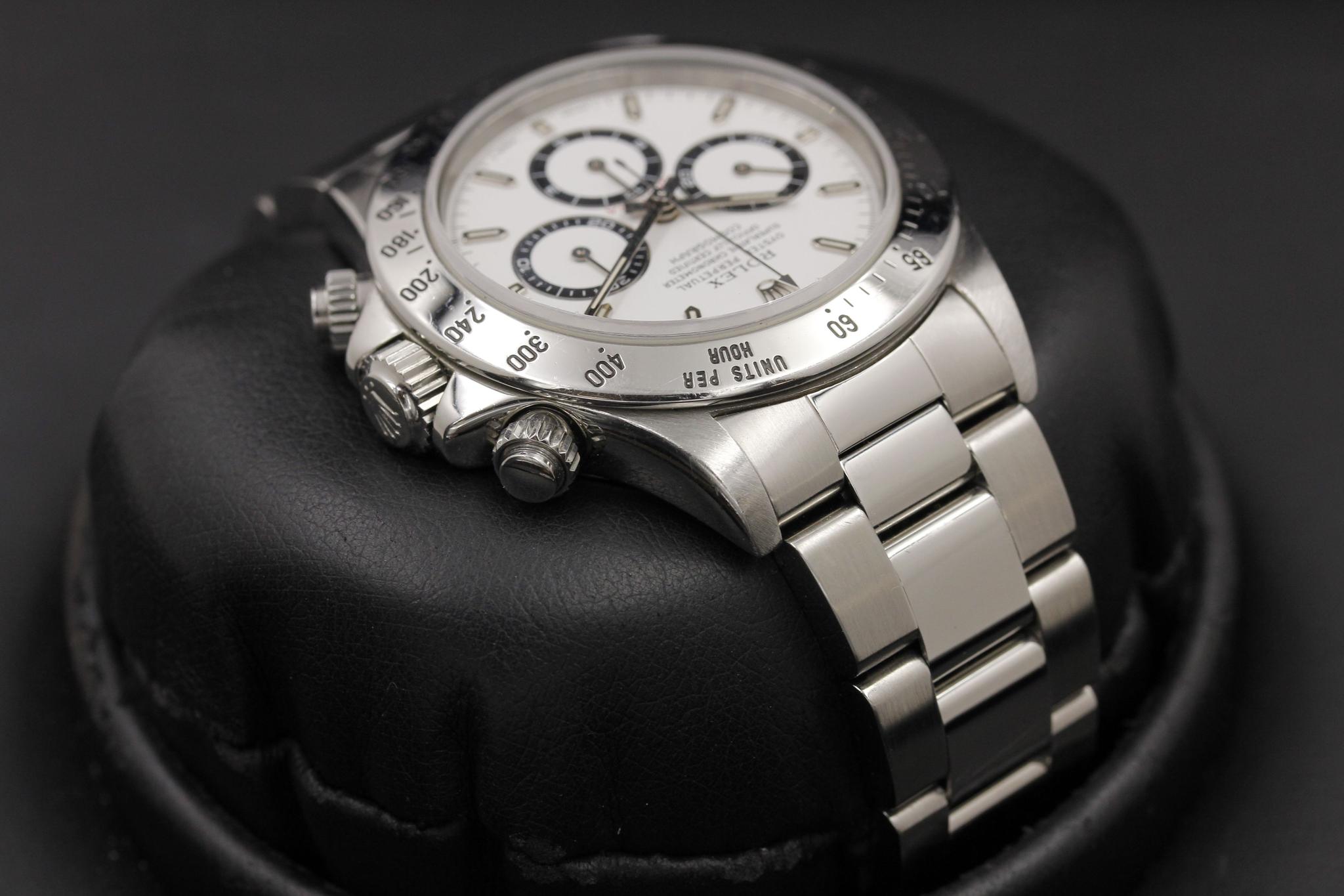 Watch Image 5