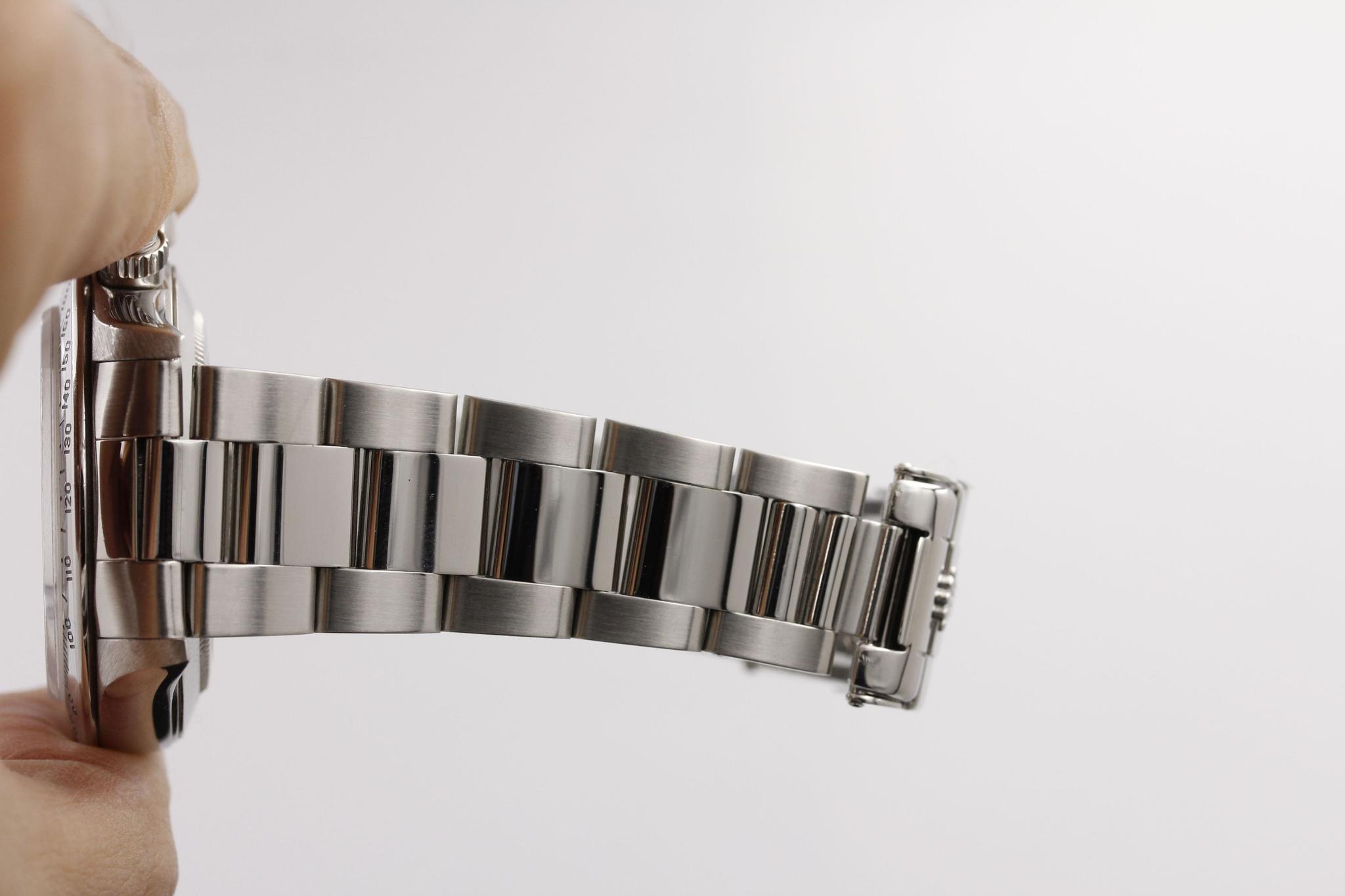 Watch Image 9