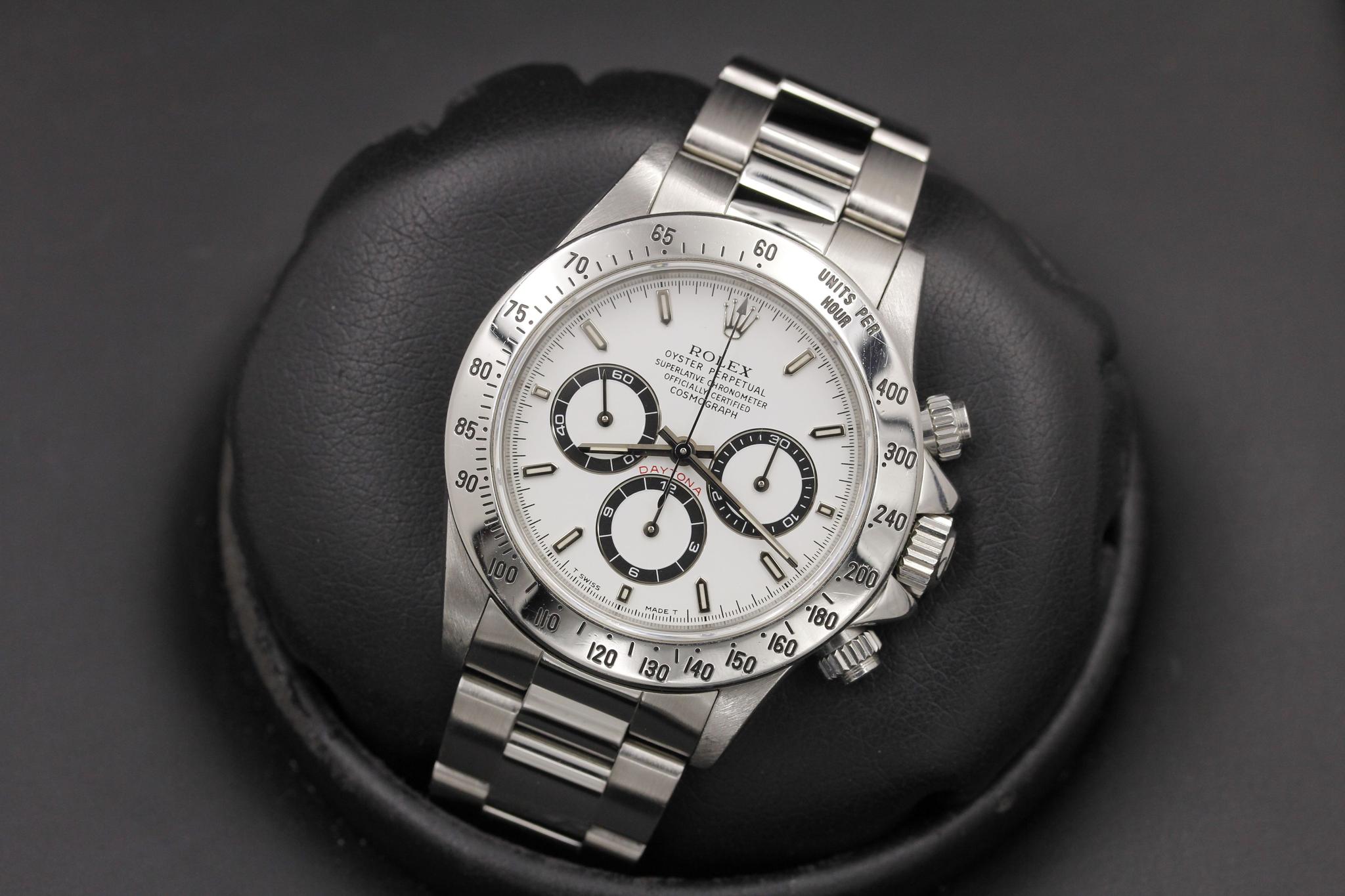 Watch Image 15
