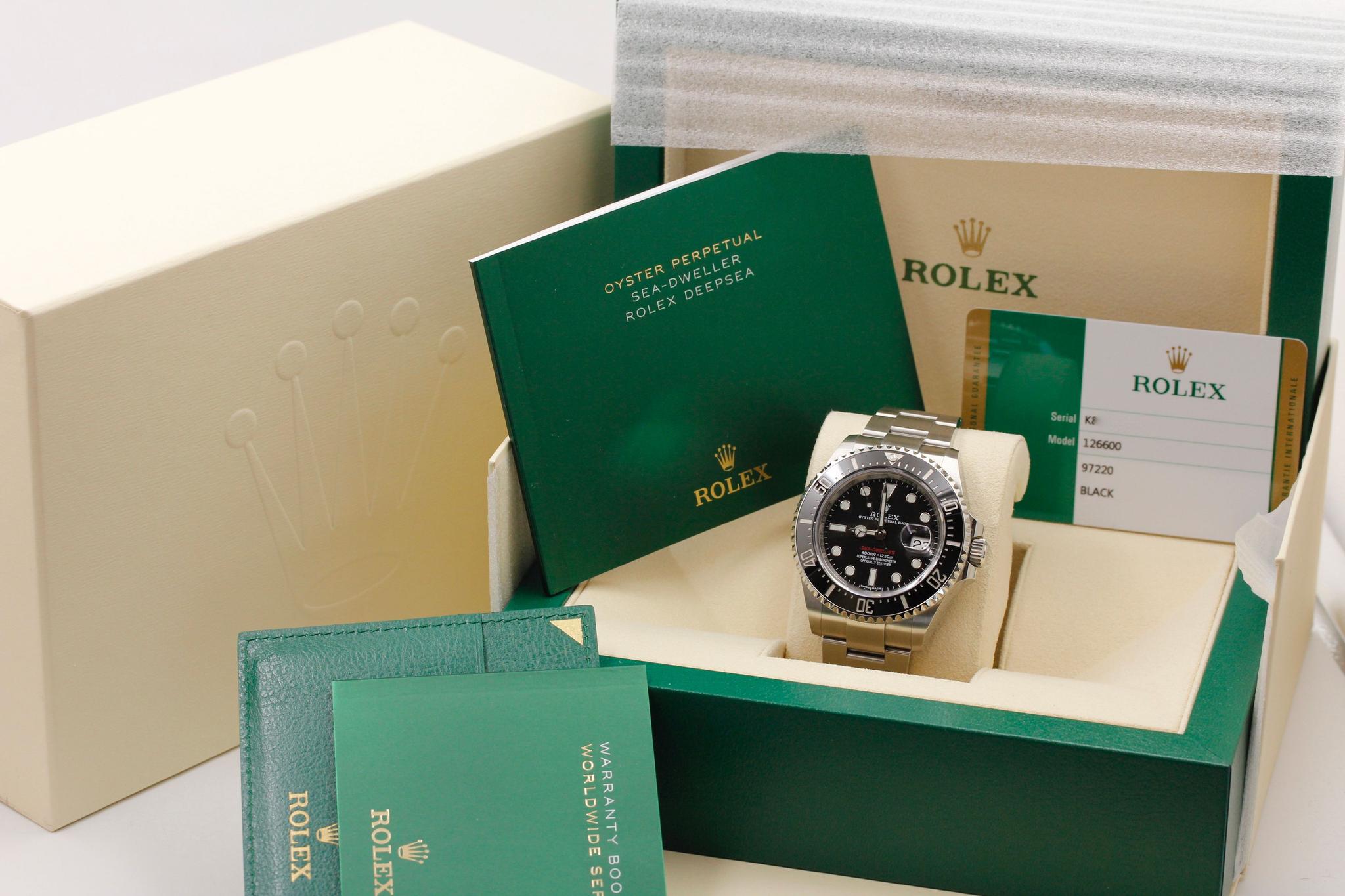 Watch Image 11