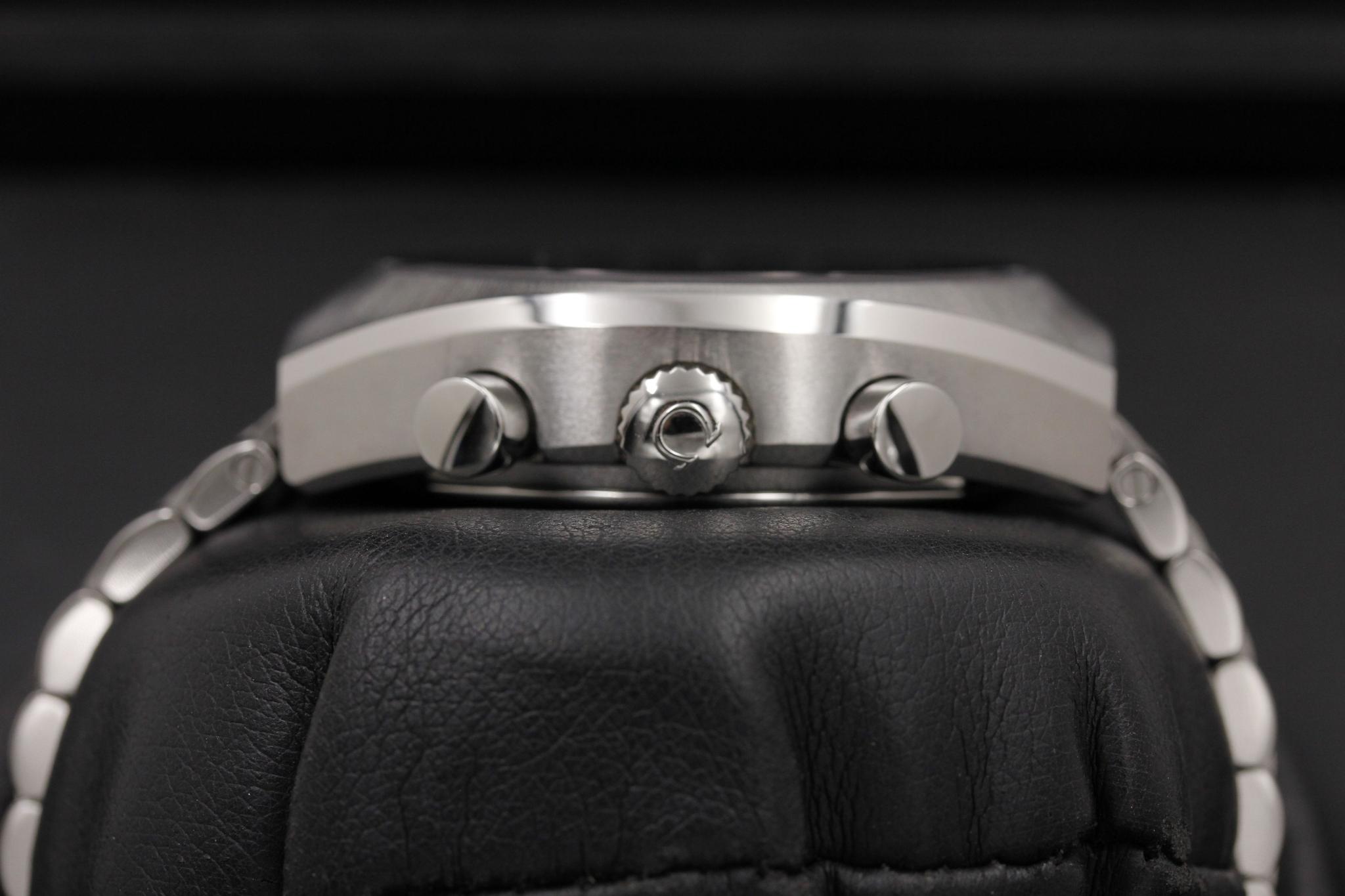 Watch Image 3