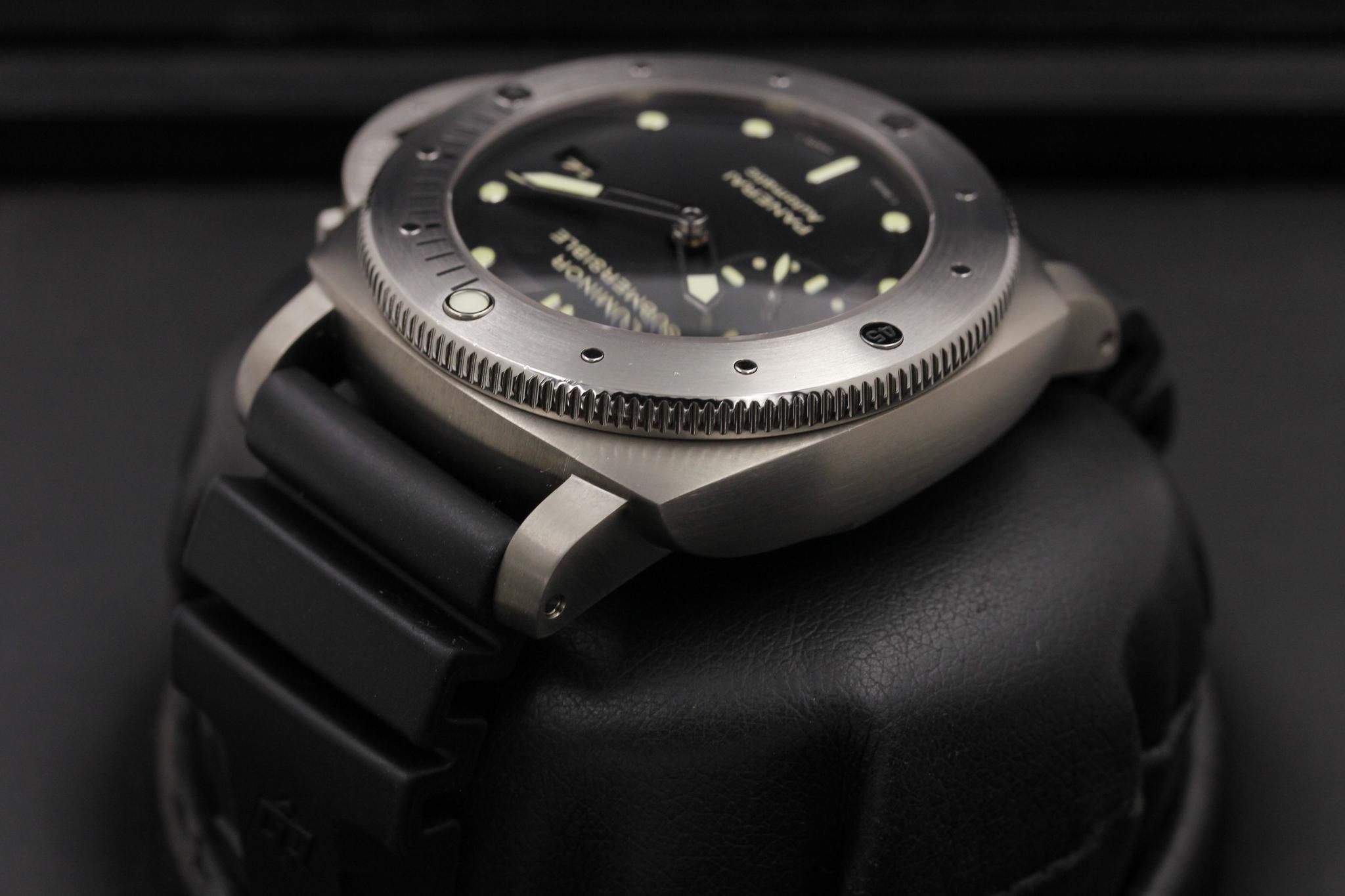 Watch Image 6