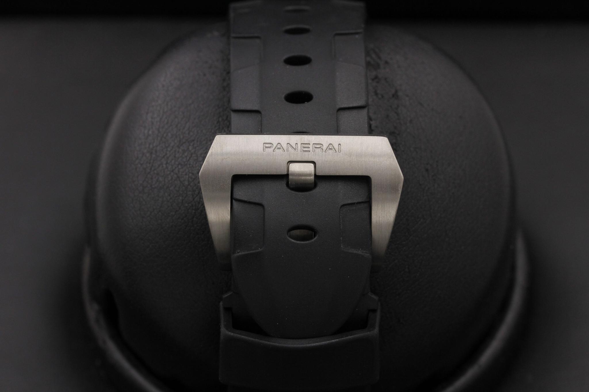 Watch Image 7
