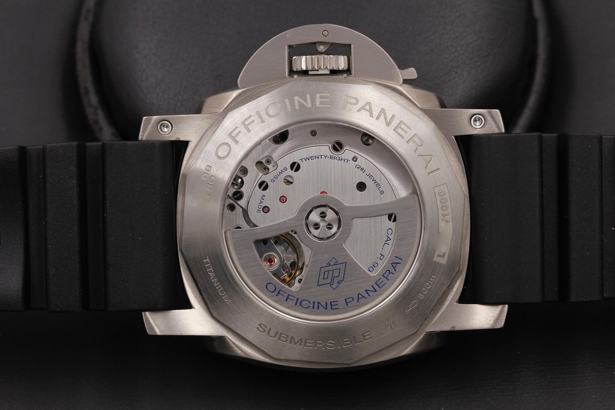 Watch Image 10