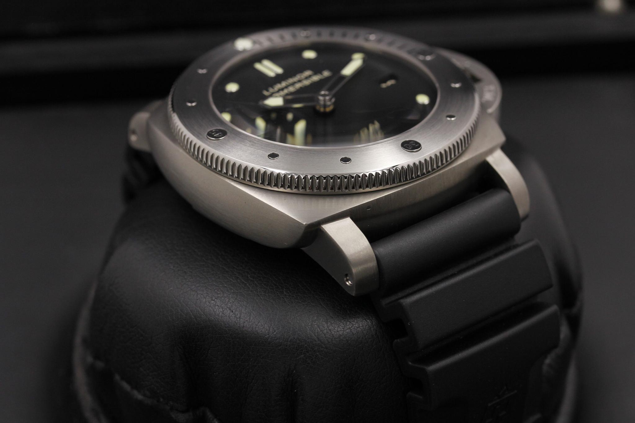Watch Image 5